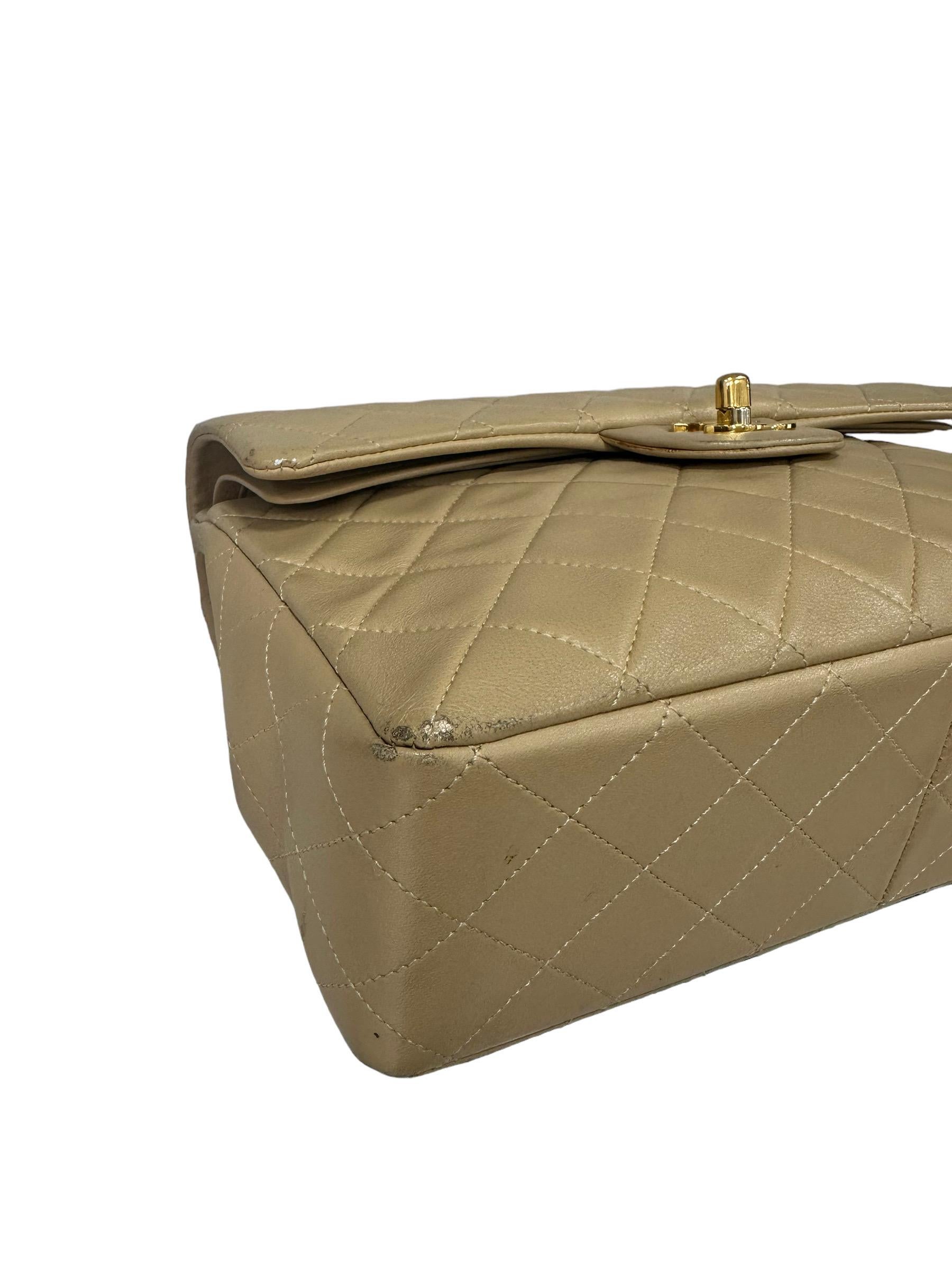 ‘90 Chanel Flap Vintage Beige Leather Shoulder Bag For Sale 10