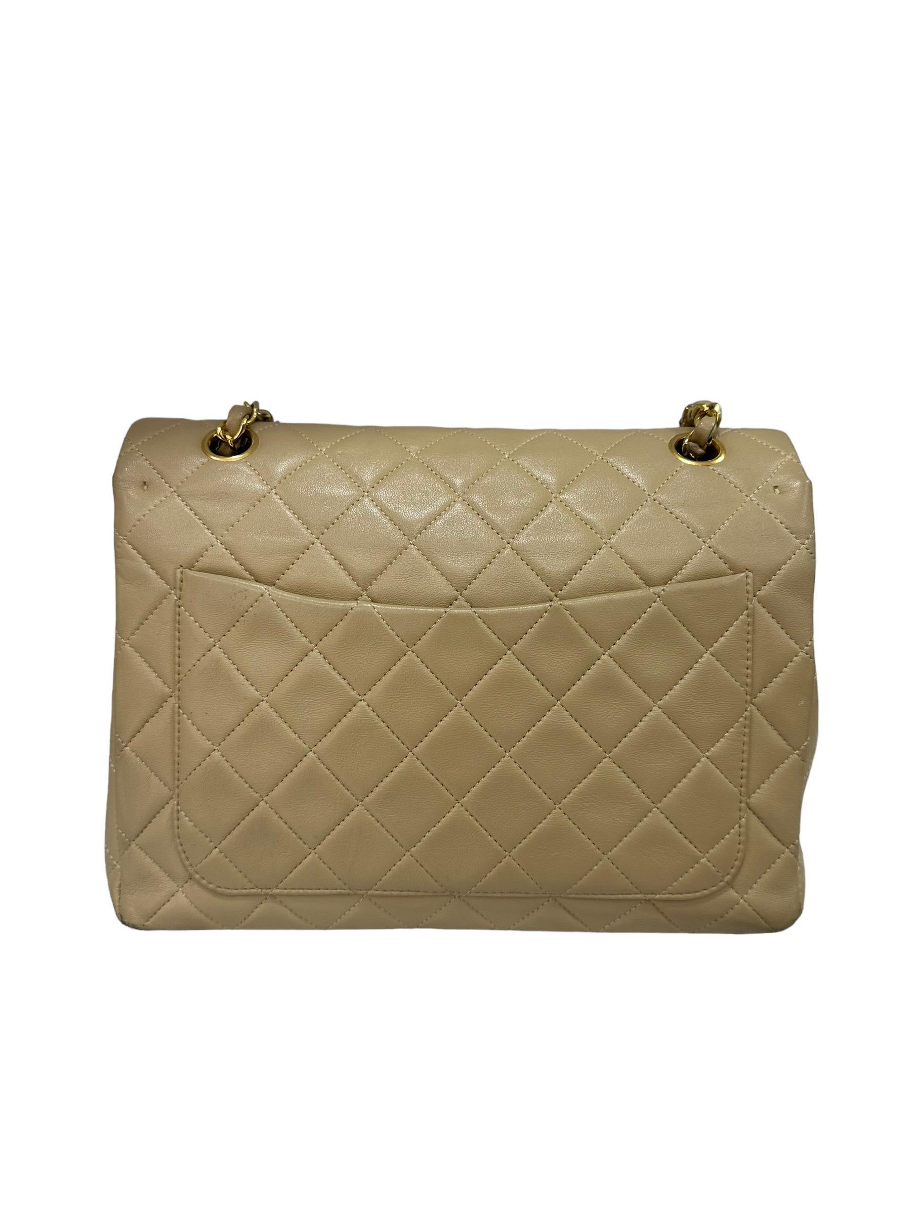 ‘90 Chanel Flap Vintage Beige Leather Shoulder Bag For Sale 3