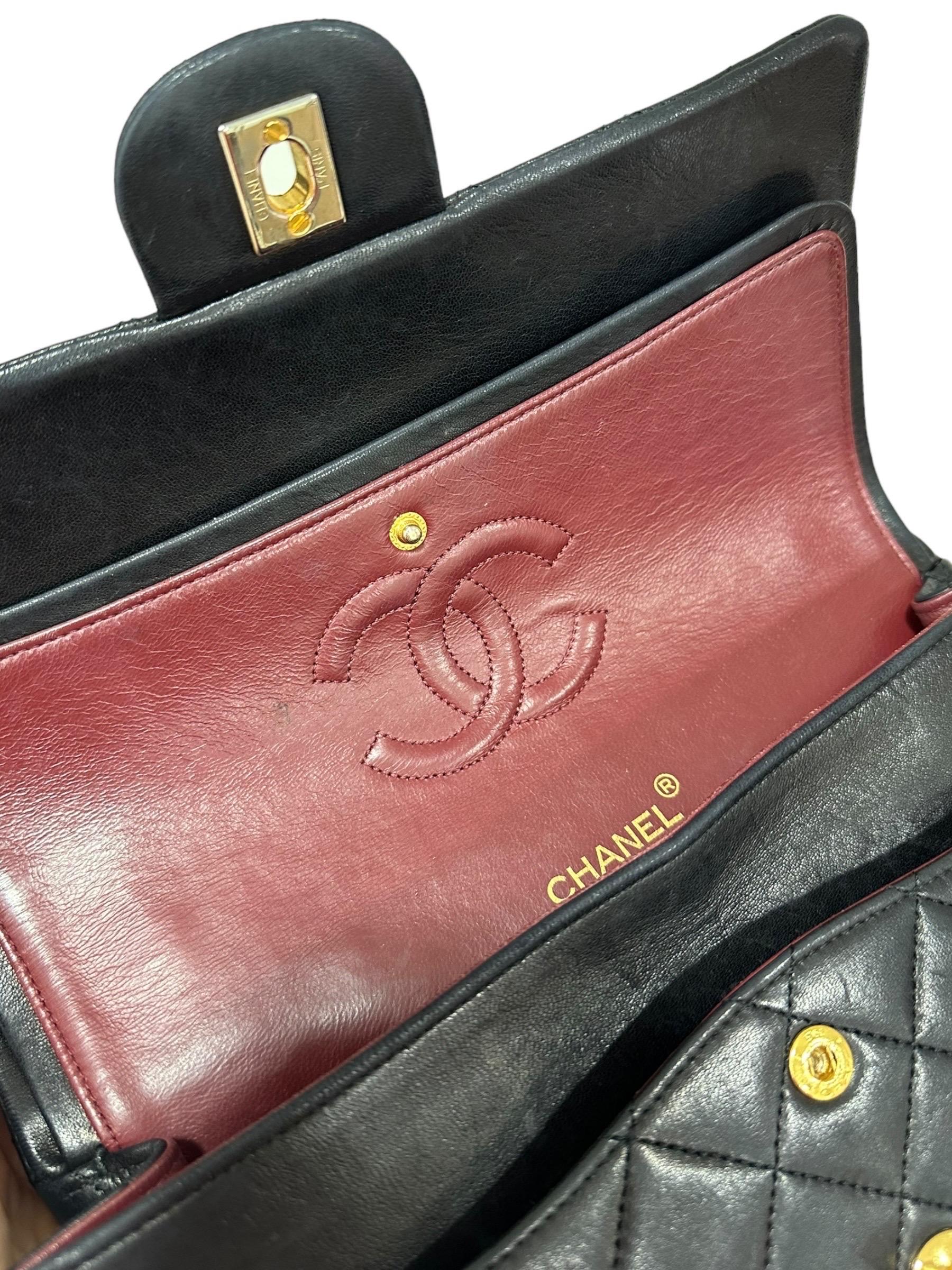 90’ Chanel Timeless 2.55 Vertical Borsa a Tracolla Nera  For Sale 13