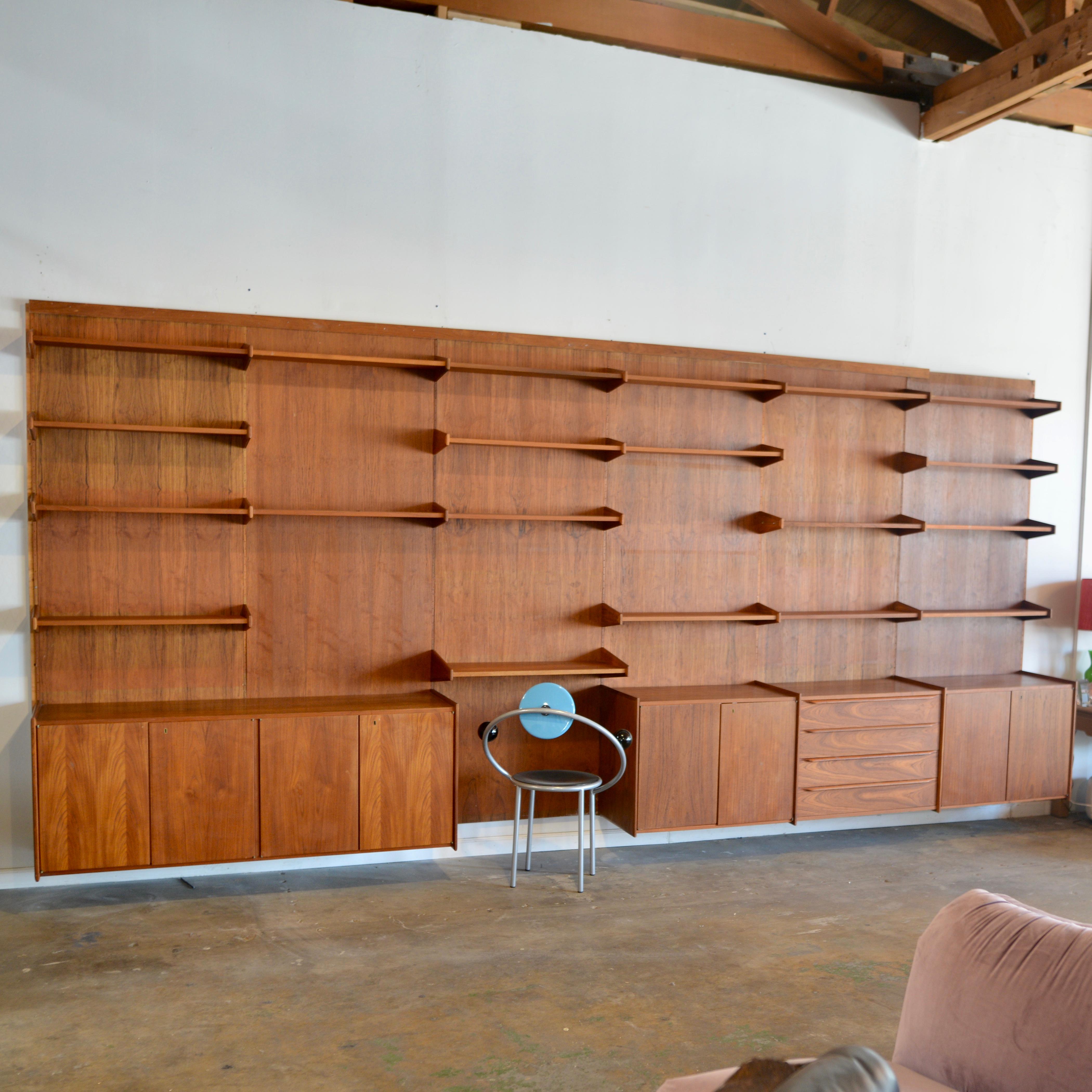 90 Piece Pega Wall System by Juul Christensen, Customizable In Good Condition For Sale In Los Angeles, CA