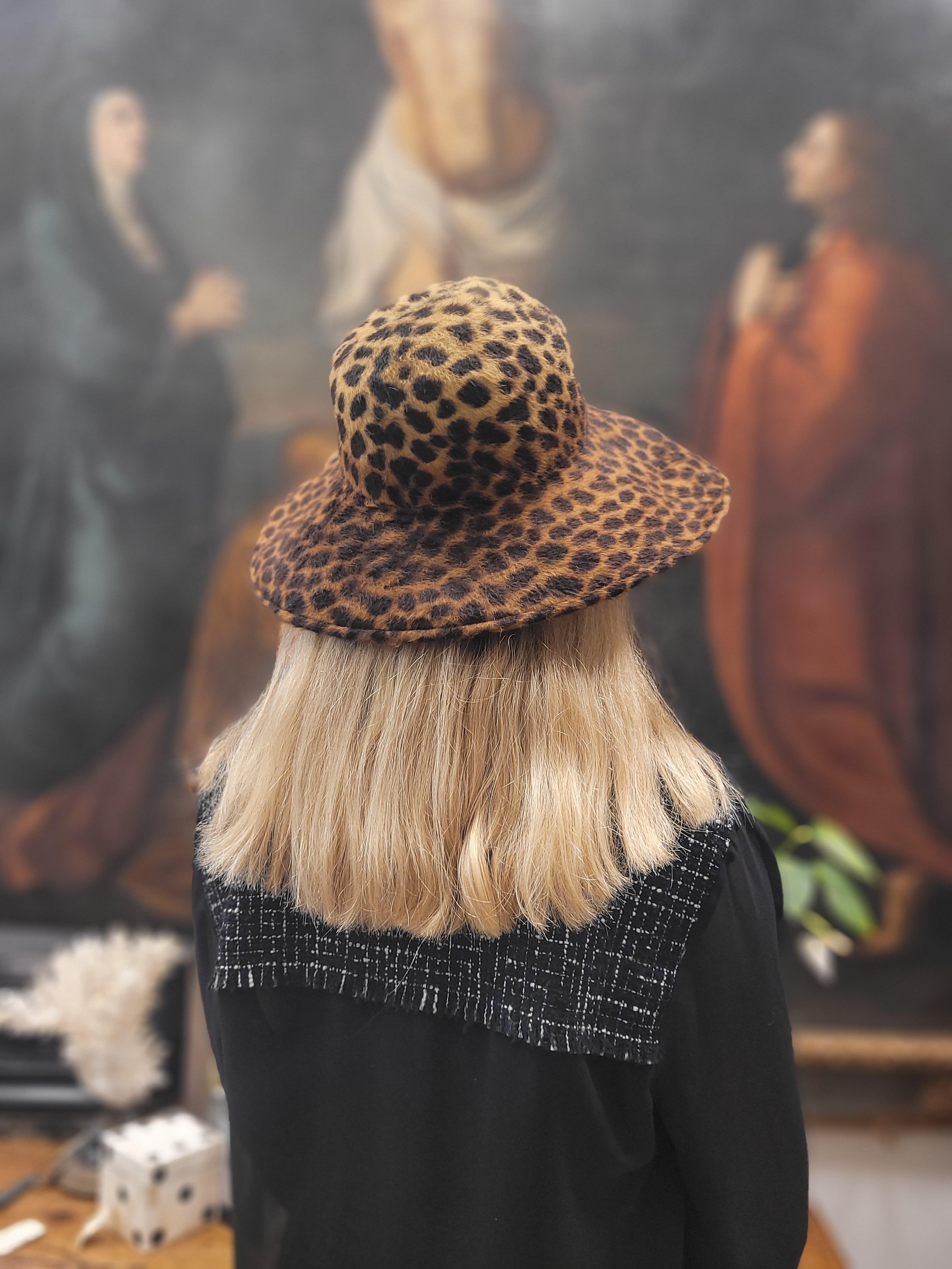 90 s Laura Ashley Leopard Pamela Hat  In Good Condition For Sale In VALLADOLID, ES