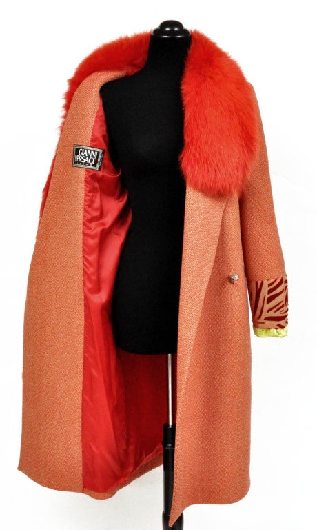 90-s VINTAGE GIANNI VERSACE COUTURE RED COAT with FOX FUR IT 38 In New Condition For Sale In Montgomery, TX