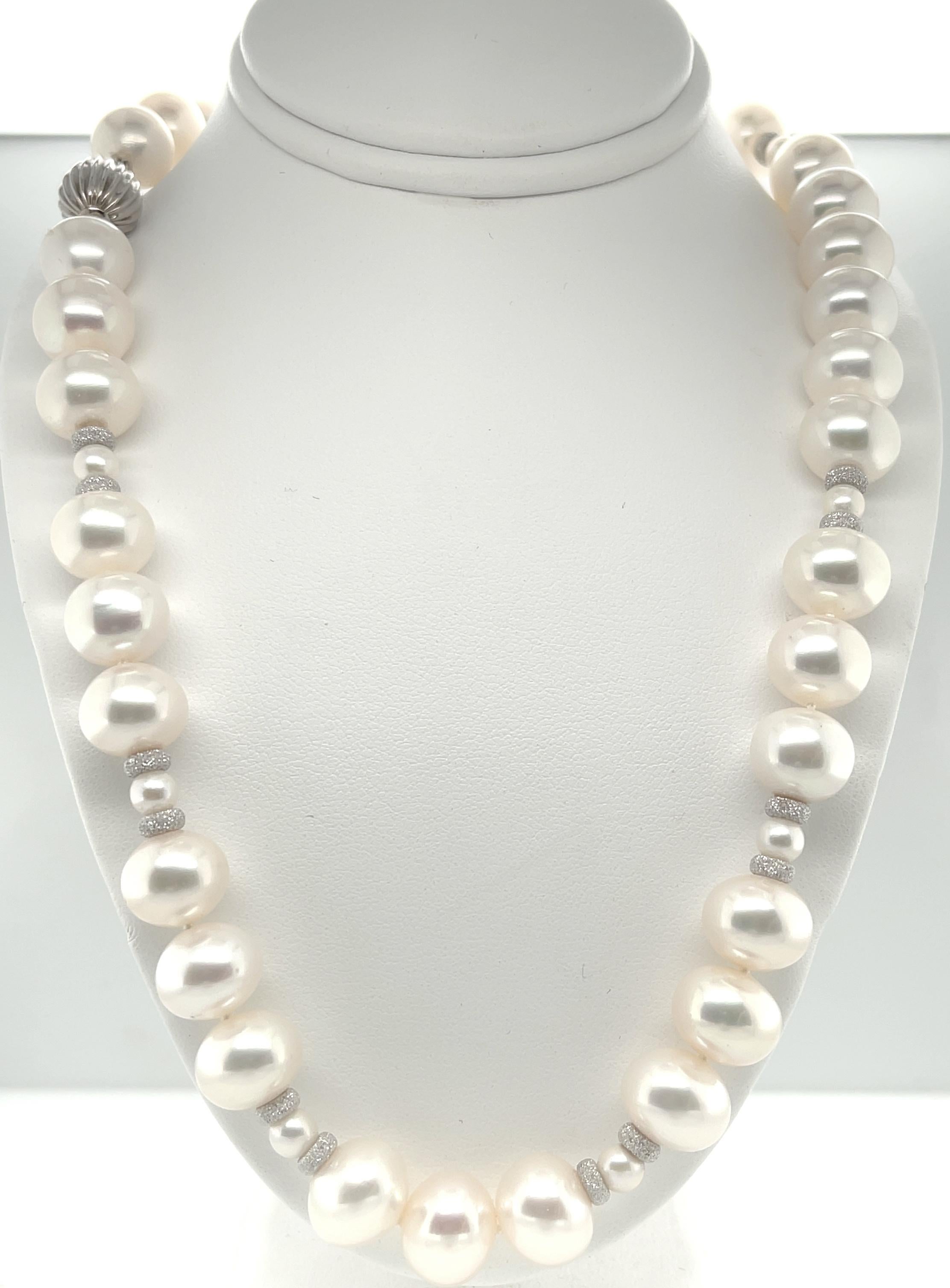 Round Cut White Freshwater Pearl Necklace with White Gold Accents, 18.5 Inches For Sale