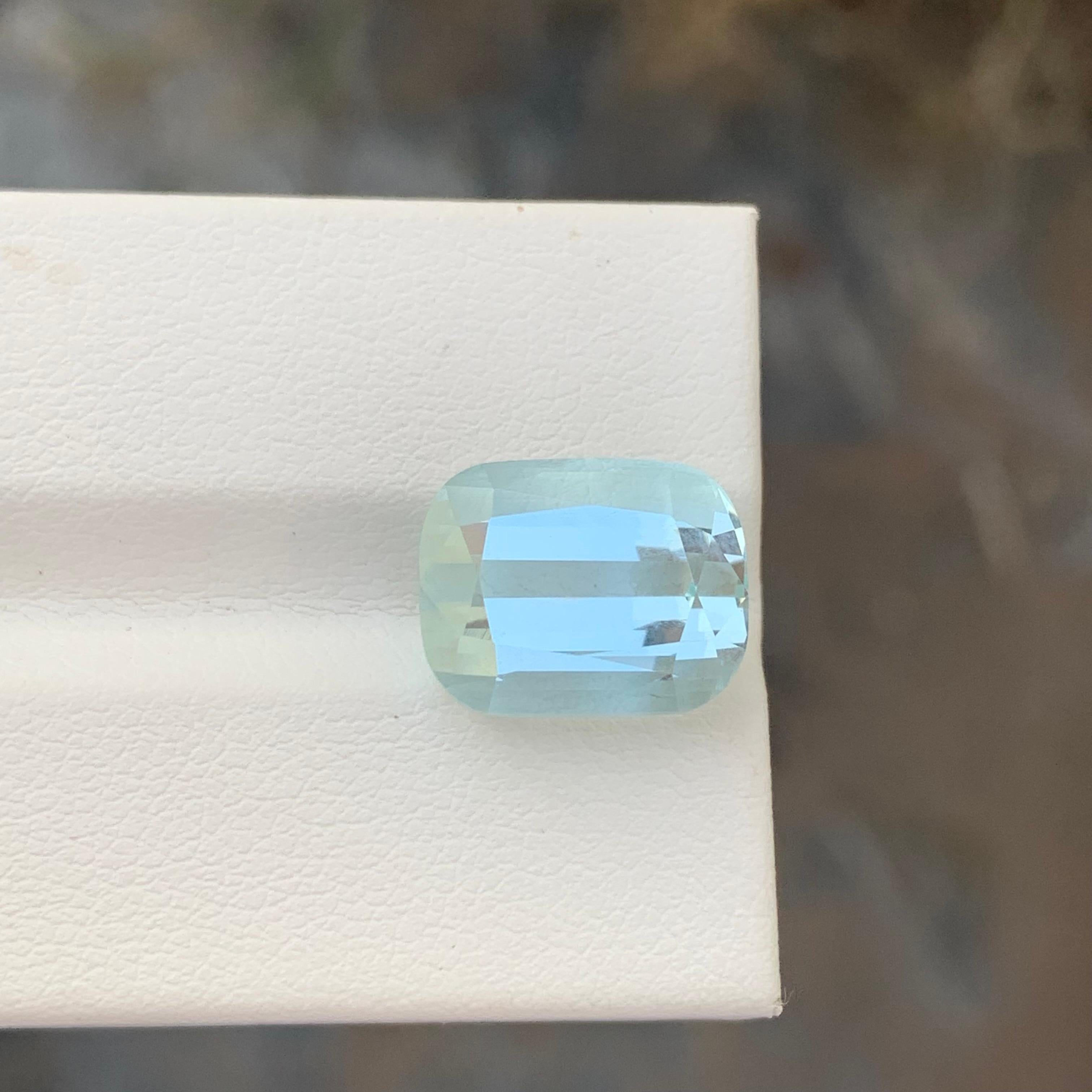 Lose Aquamarin
Gewicht: 9,00 Karat
Abmessung: 13.1 x 10.3 x 8.9 Mm
Farbe : Blassblau
Herkunft: Shigar-Tal, Pakistan
Behandlung: Nicht
Zertifikat : Auf Anfrage
Die Form: Kissen

Der Aquamarin ist ein fesselnder Edelstein, der für seine bezaubernden