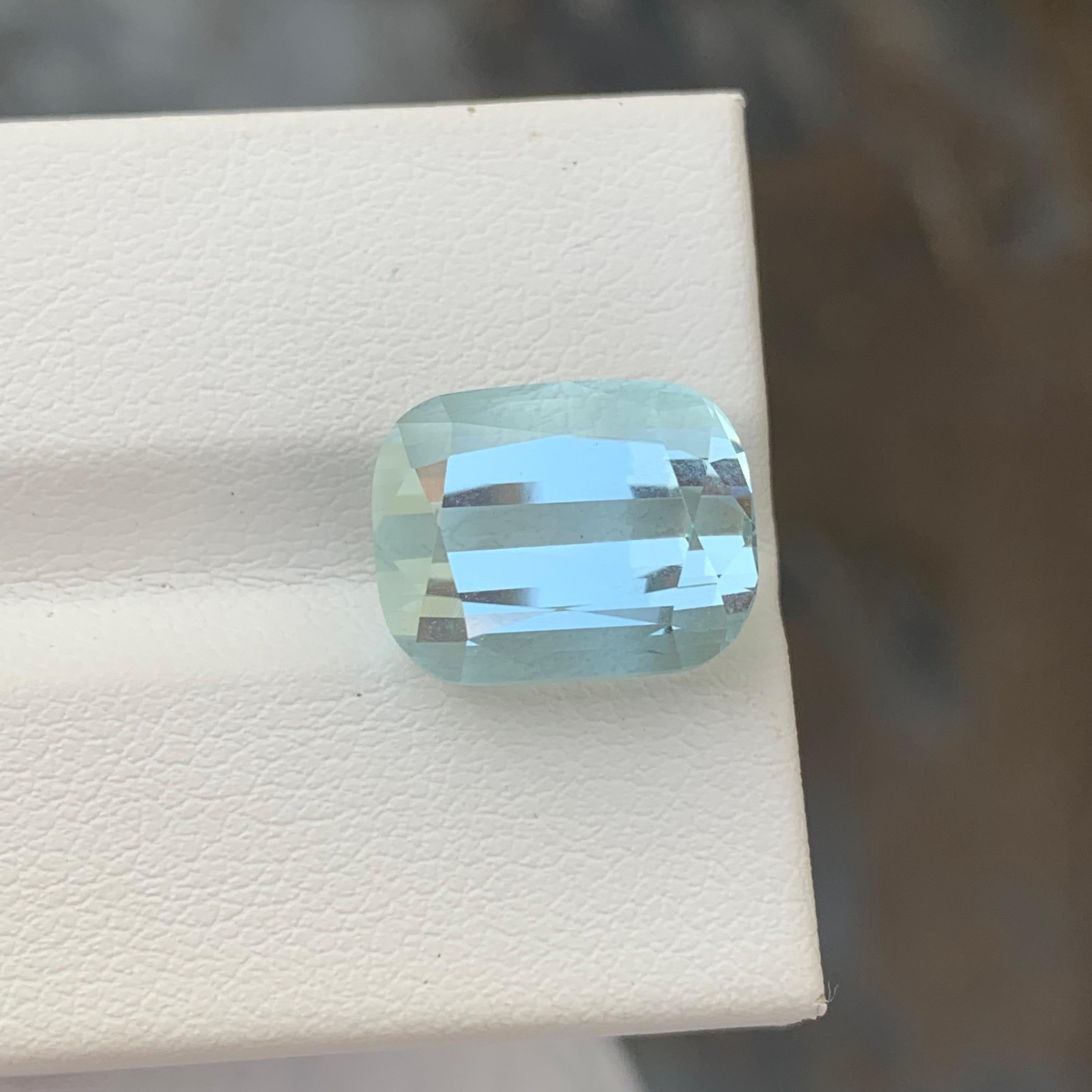 9.00 Karat natürlicher loser Aquamarin in Kissenform in Kissenform für die Schmuckherstellung für Damen oder Herren im Angebot
