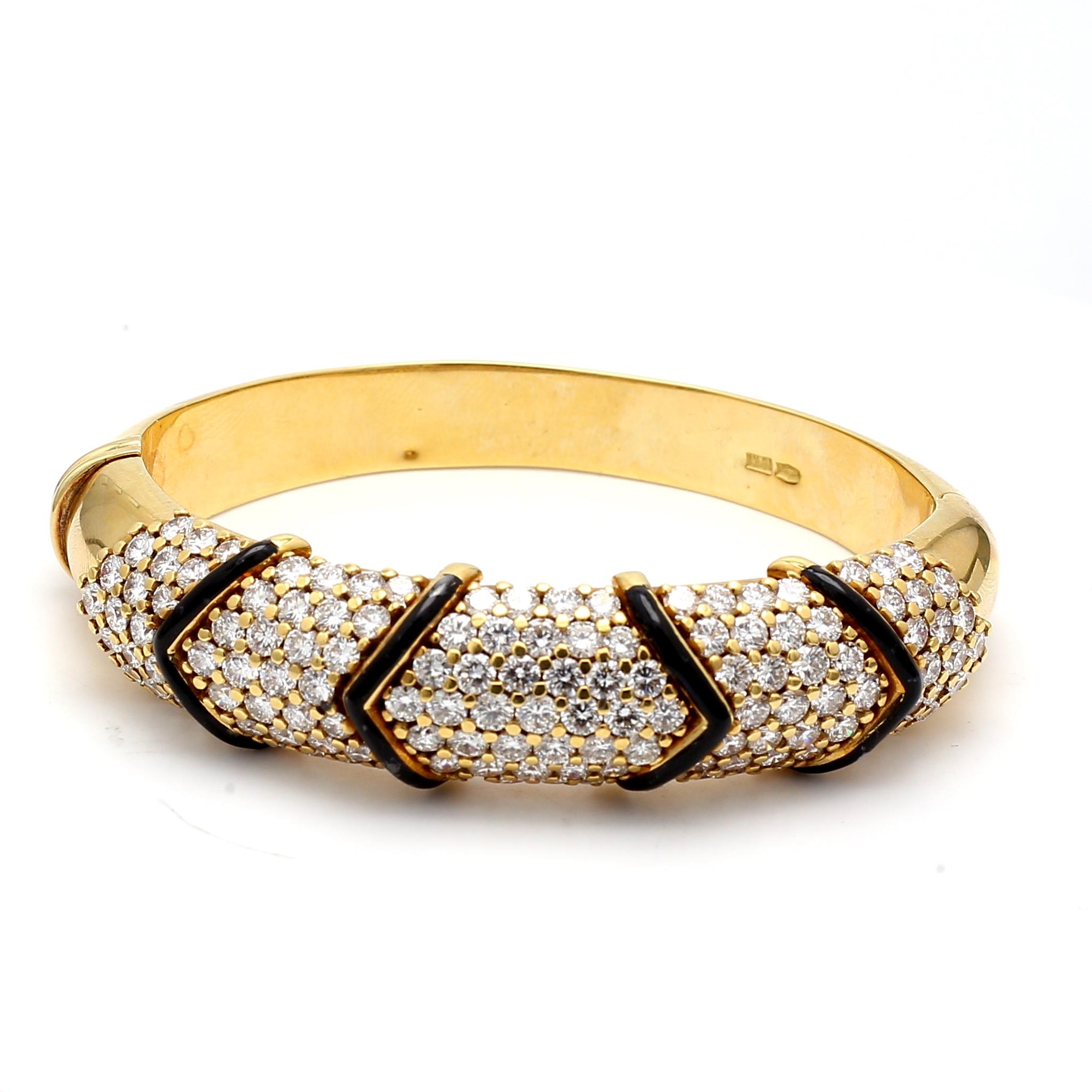 9,00 Carat Round Brilliante Diamond Bracciale in oro giallo 18 carati in vendita 4
