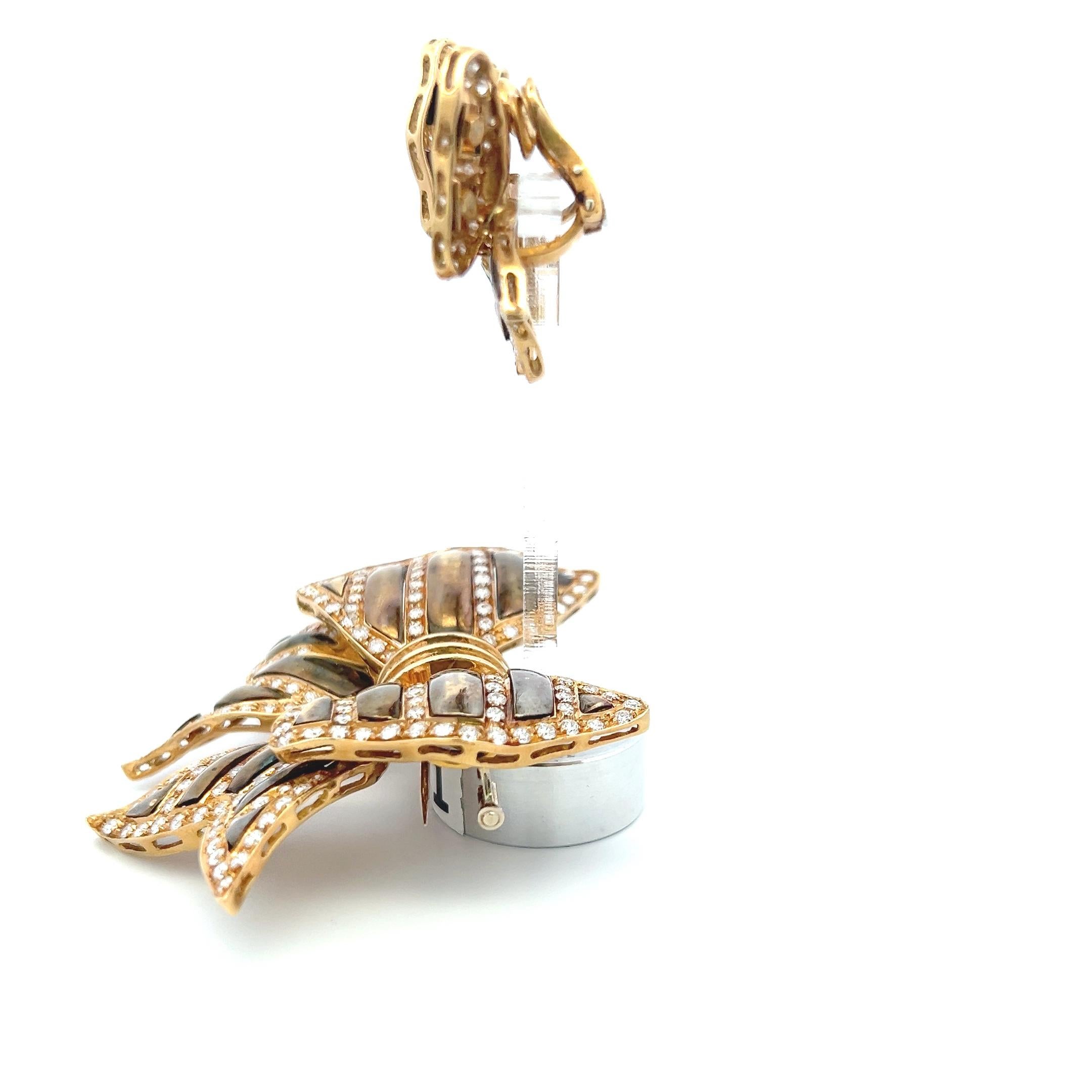 9.00 Carat Round Brilliant G VS Diamond 18K YG Clip On Earrings and Pin Brooch Bon état - En vente à New York, NY