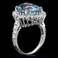 9.00 Carat Impressive Natural Aquamarine and Diamond 14 Karat Solid Gold Ring