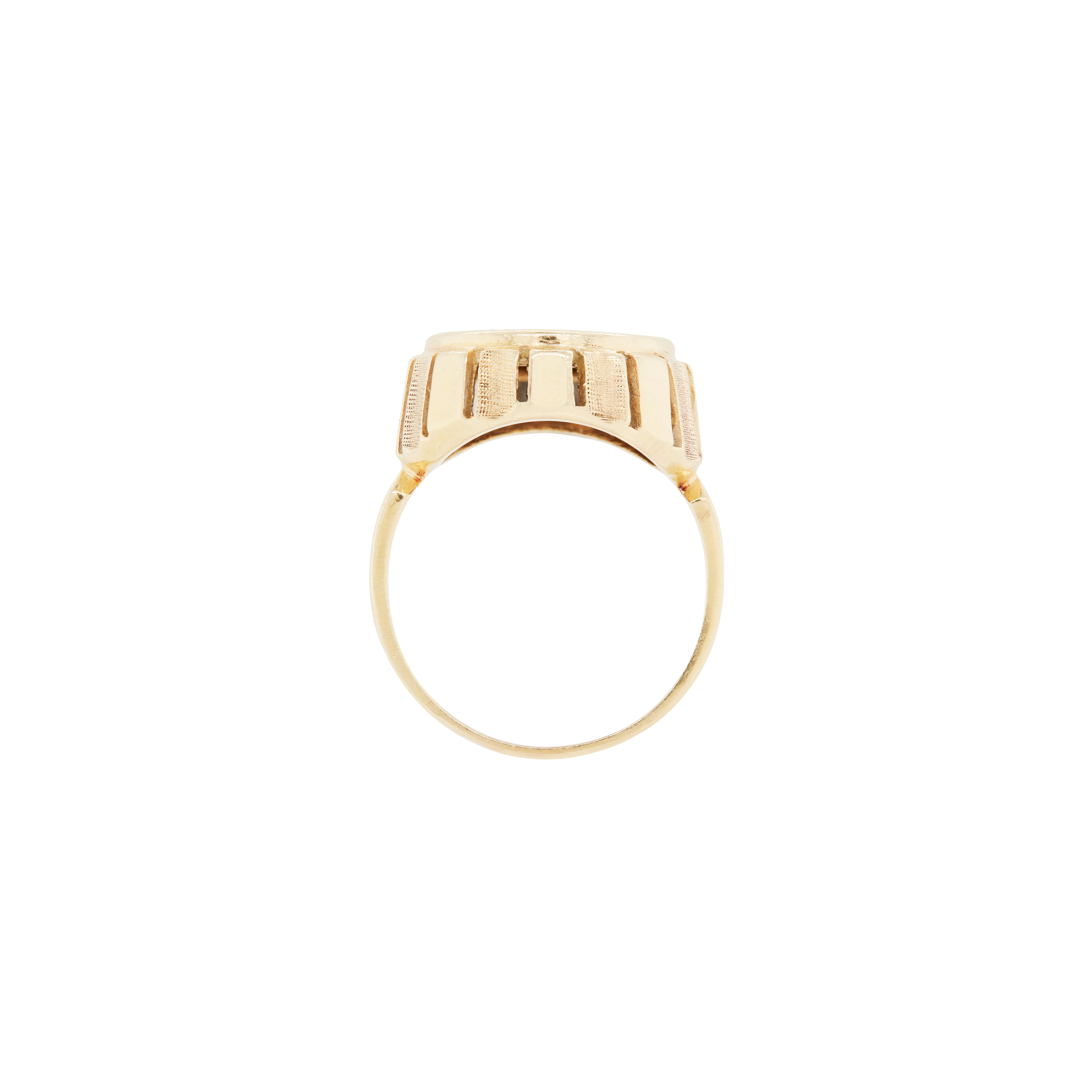 Anello da uomo con moneta messicana da 900 Dos Pesos in oro giallo da 14 carati In condizioni buone in vendita a London, GB