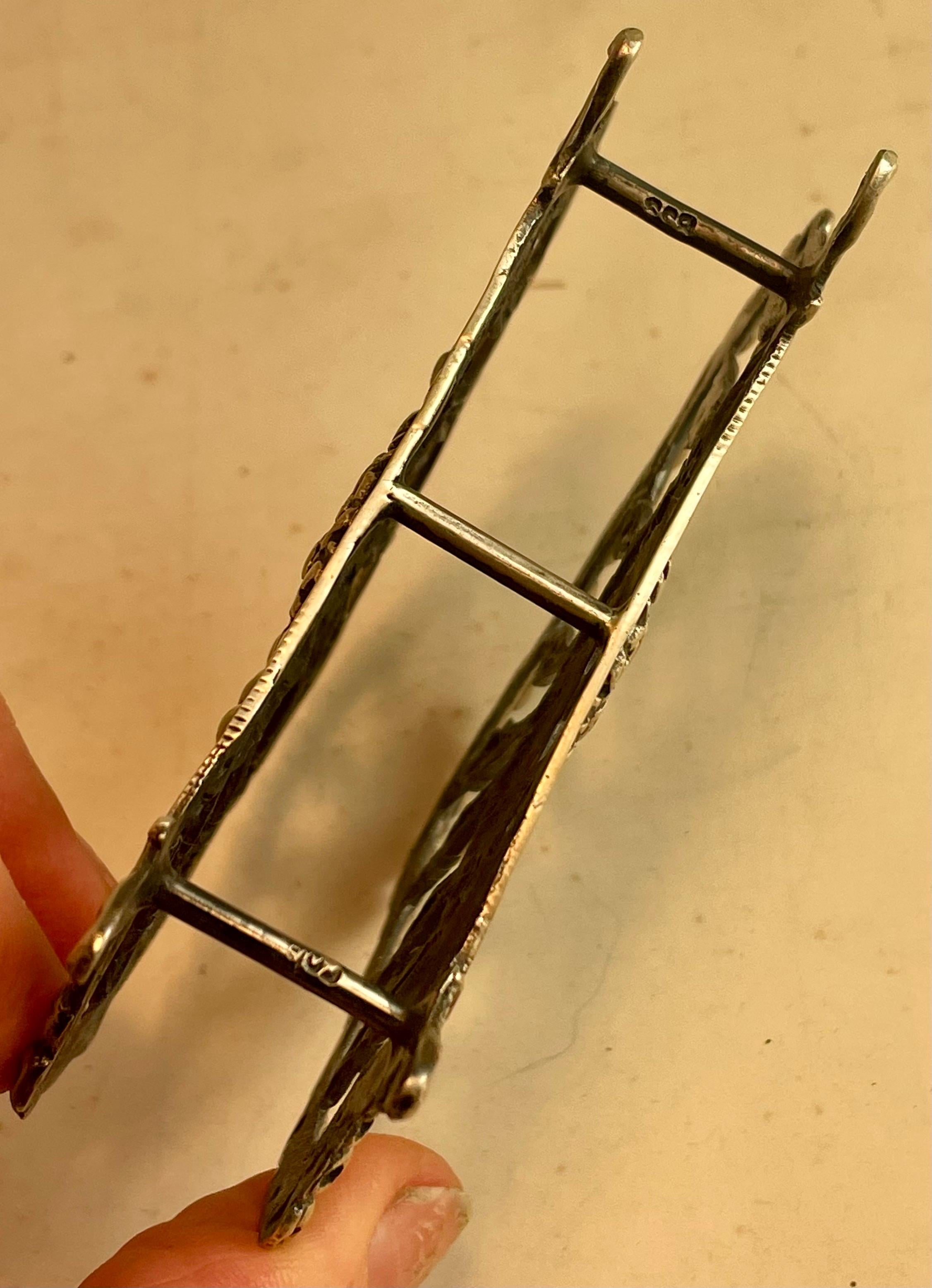 Portatarjetas de visita con decoración de rosas y hojas 900 Silver Petite en venta 2