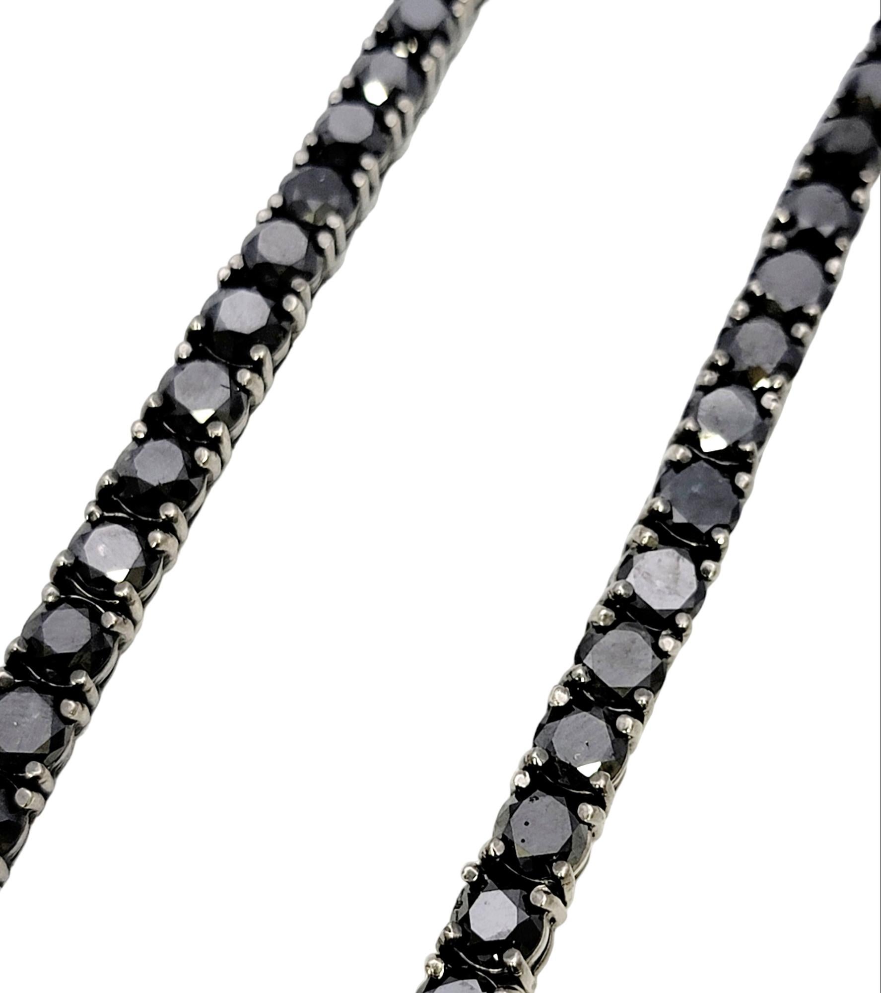 Round Cut 90.00 Carats Total Round Black Diamond Tennis Necklace Unisex 10 Karat Gold For Sale