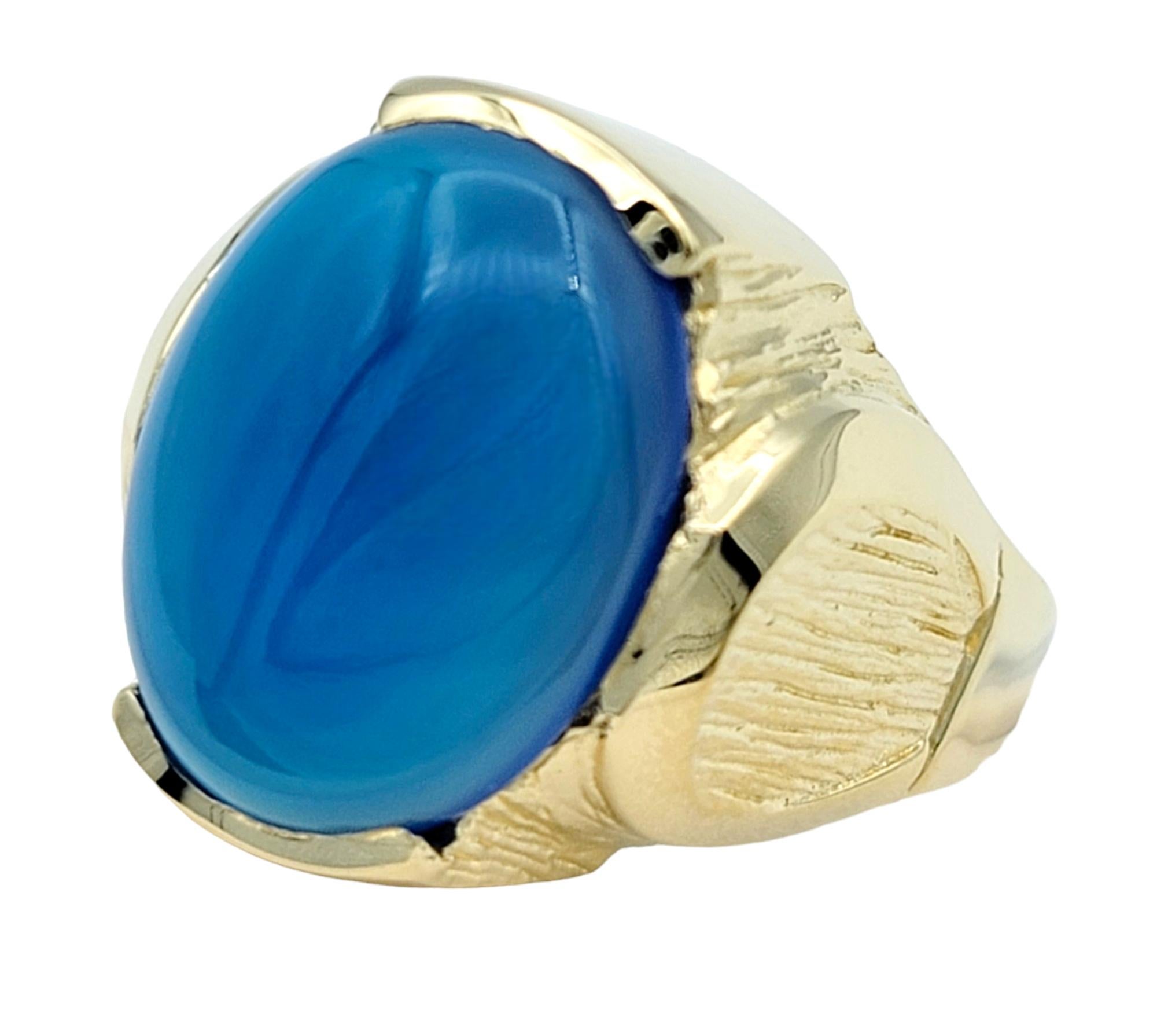 Contemporary 9.01 Carat Dyed Blue Chalcedony Cabochon Cocktail Ring in 14 Karat Yellow Gold For Sale