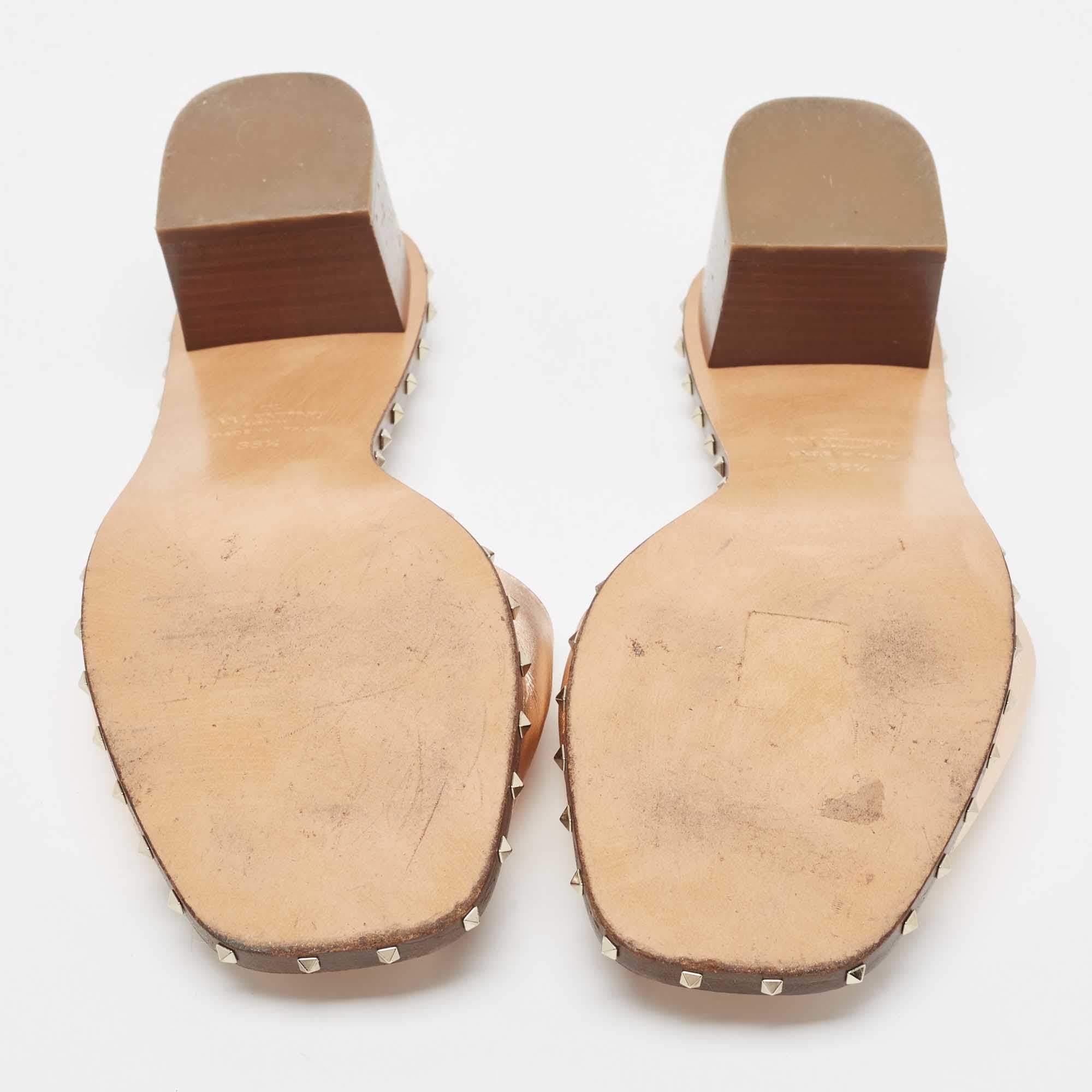 901723Valentino Metallic Leather Rockstud Open Toe Block Heel Slide Sandals Size 1