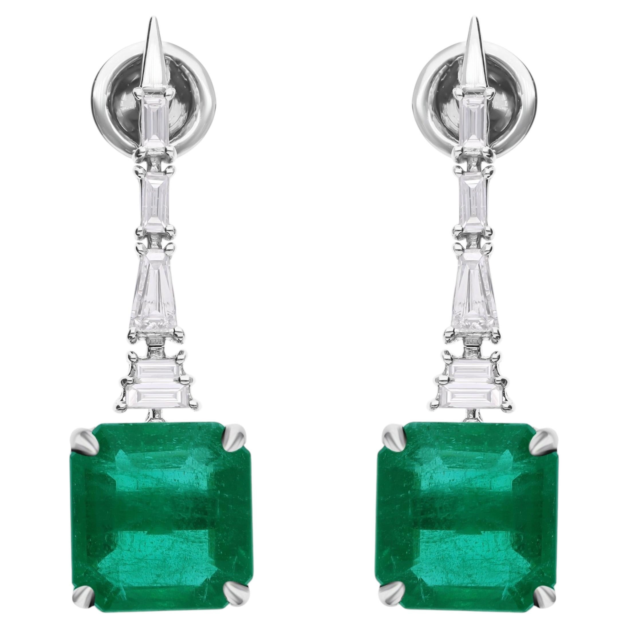 9.02 Carat Emerald 0.64 Carat SI/H Baguette Diamond Earrings 18 Karat White Gold