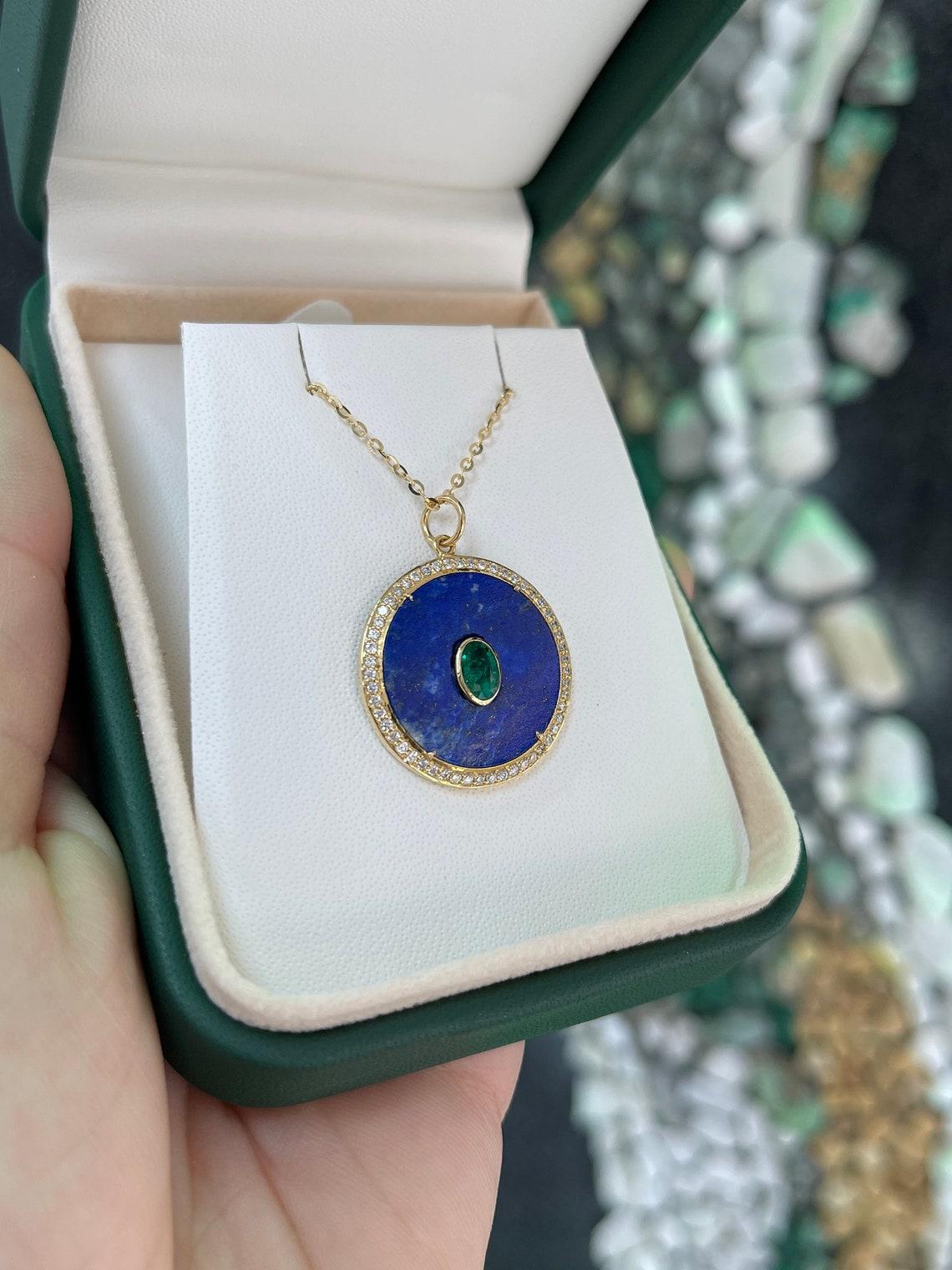 9,02tcw 14K natürlicher Lapislazuli-Lazuli Smaragd & Diamant Halo-Scheibenanhänger Medaillon mit Medaillon (Moderne) im Angebot