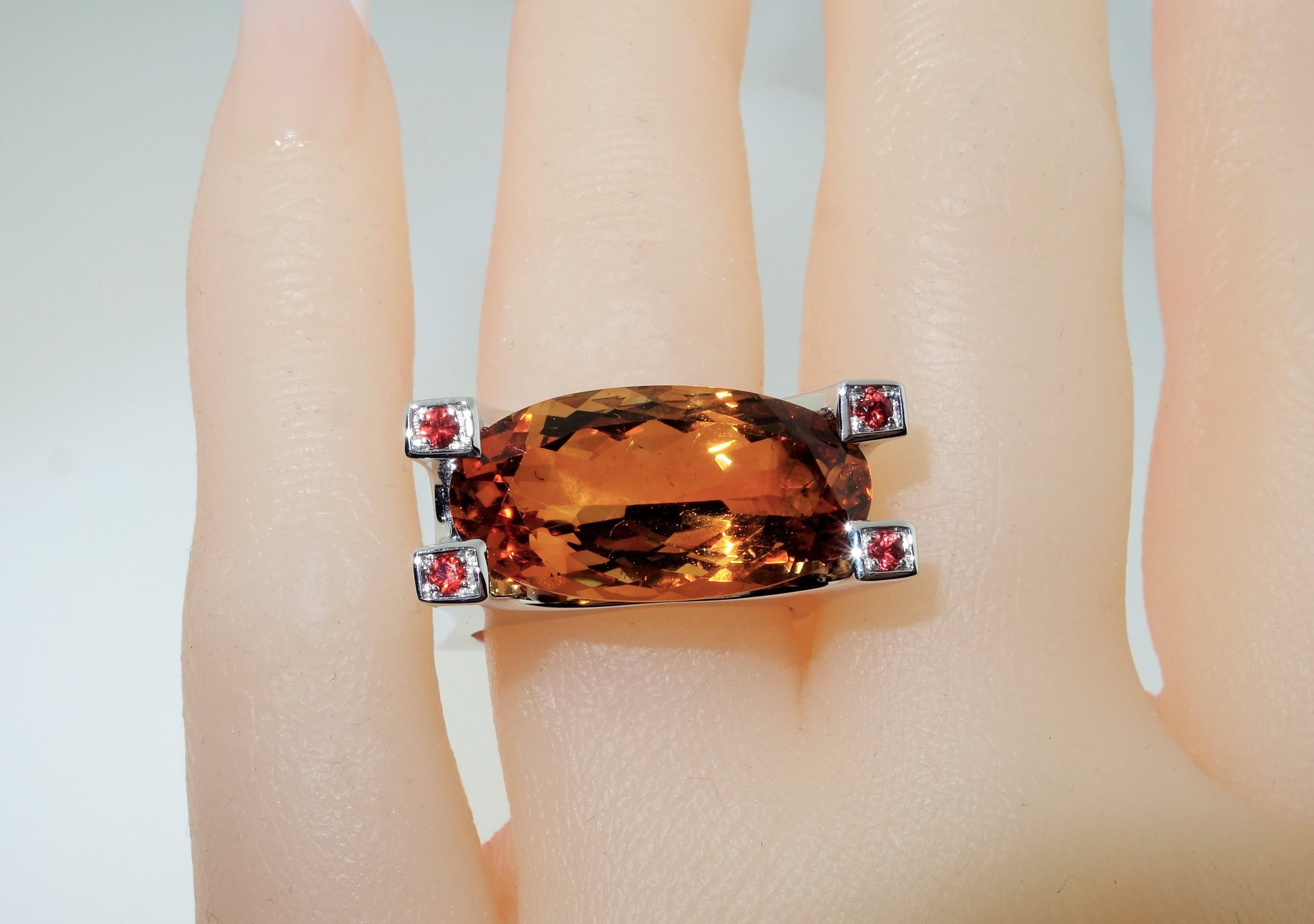 9.03 Carat oval Citrine and Sapphire Cocktail Statement Ring Estate Fine Jewelry 4