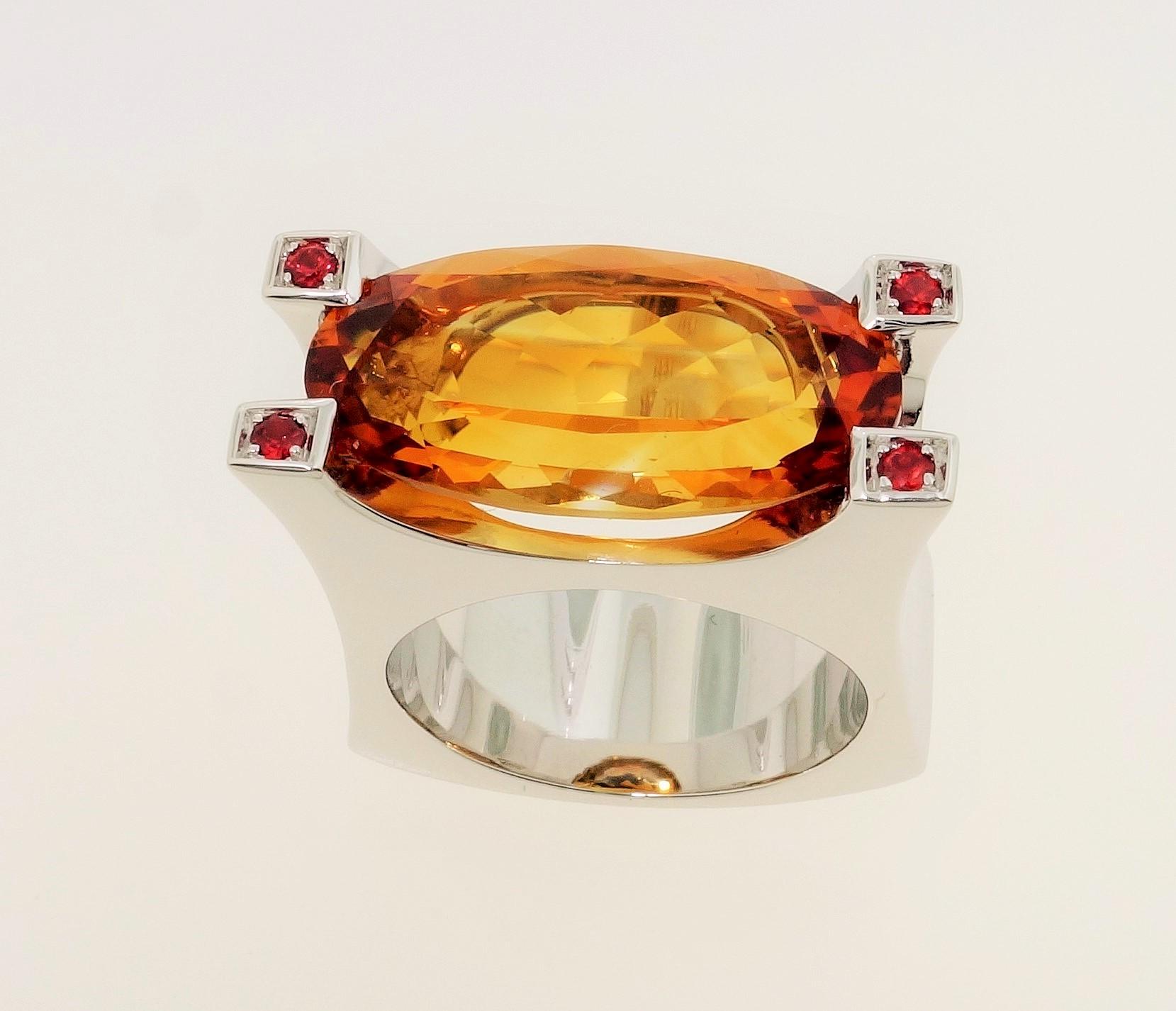 9.03 Carat oval Citrine and Sapphire Cocktail Statement Ring Estate Fine Jewelry 2