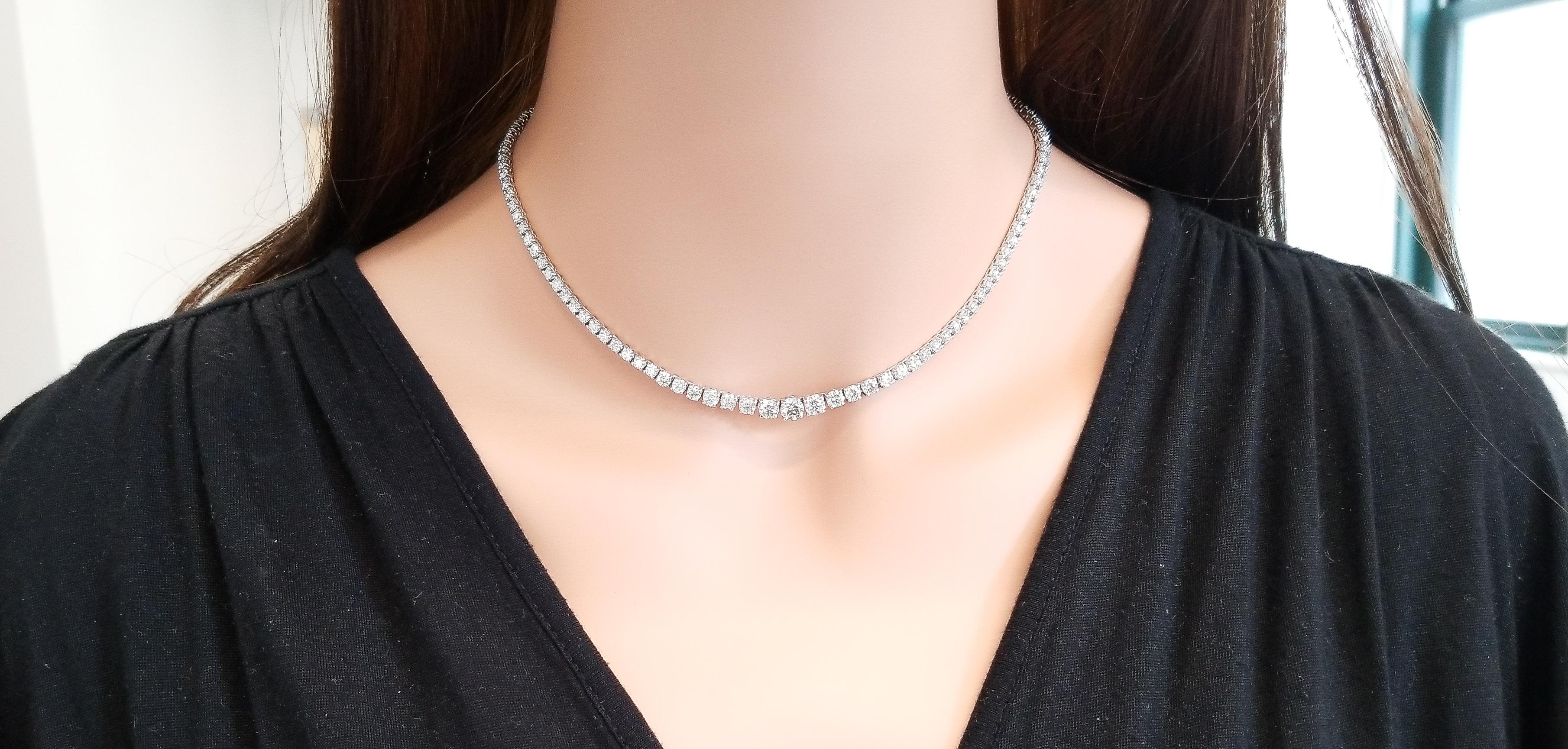 Contemporary 9.03ctw Diamond Riviera Necklace in 18K White Gold For Sale
