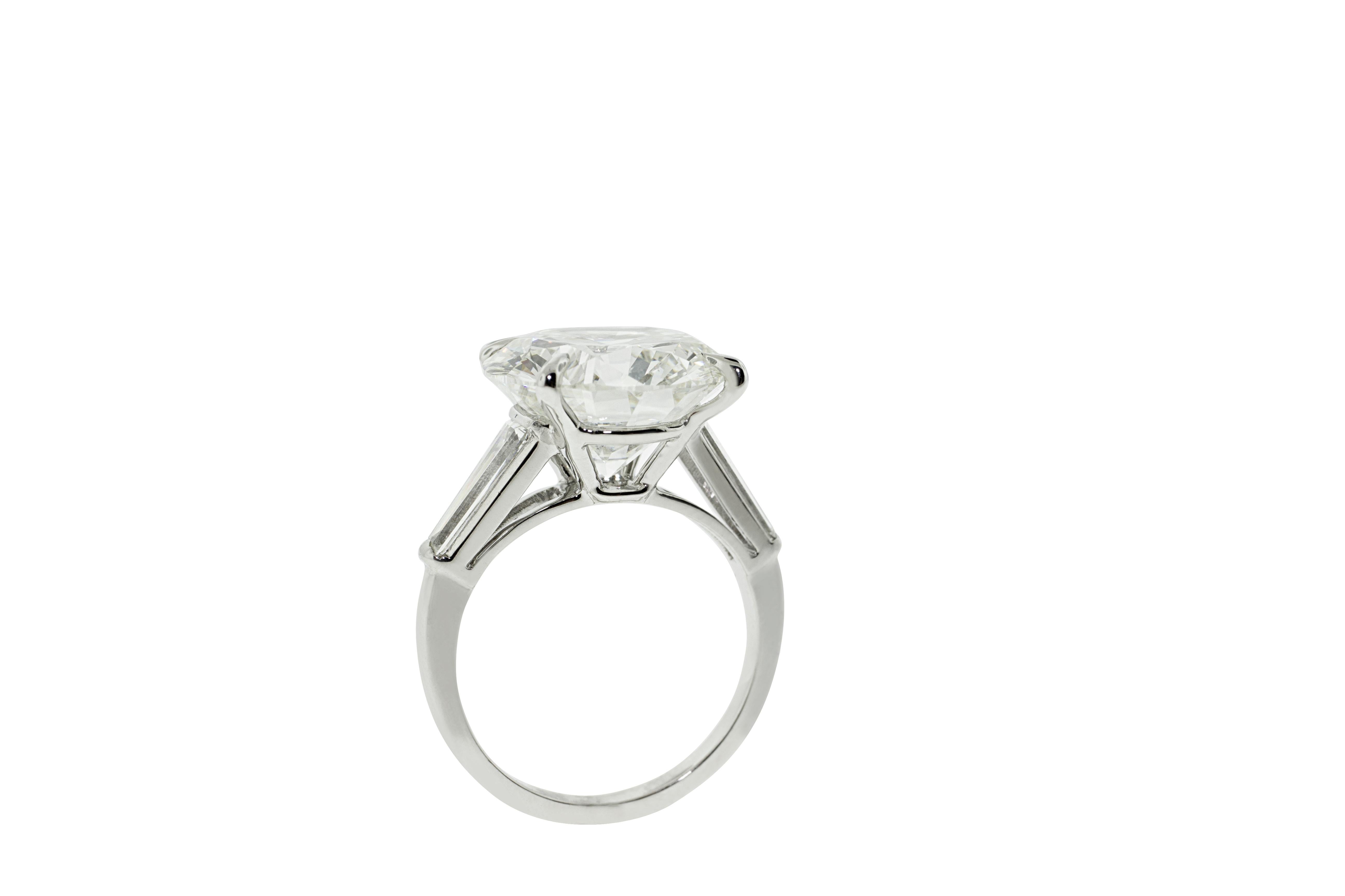 Women's 9.05 Carat GIA Certified Round Diamond Engagement Ring