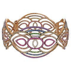 Brazalete de zafiro multicolor, rubí y tsavorita de 9,05 quilates en oro rosa de 18 quilates