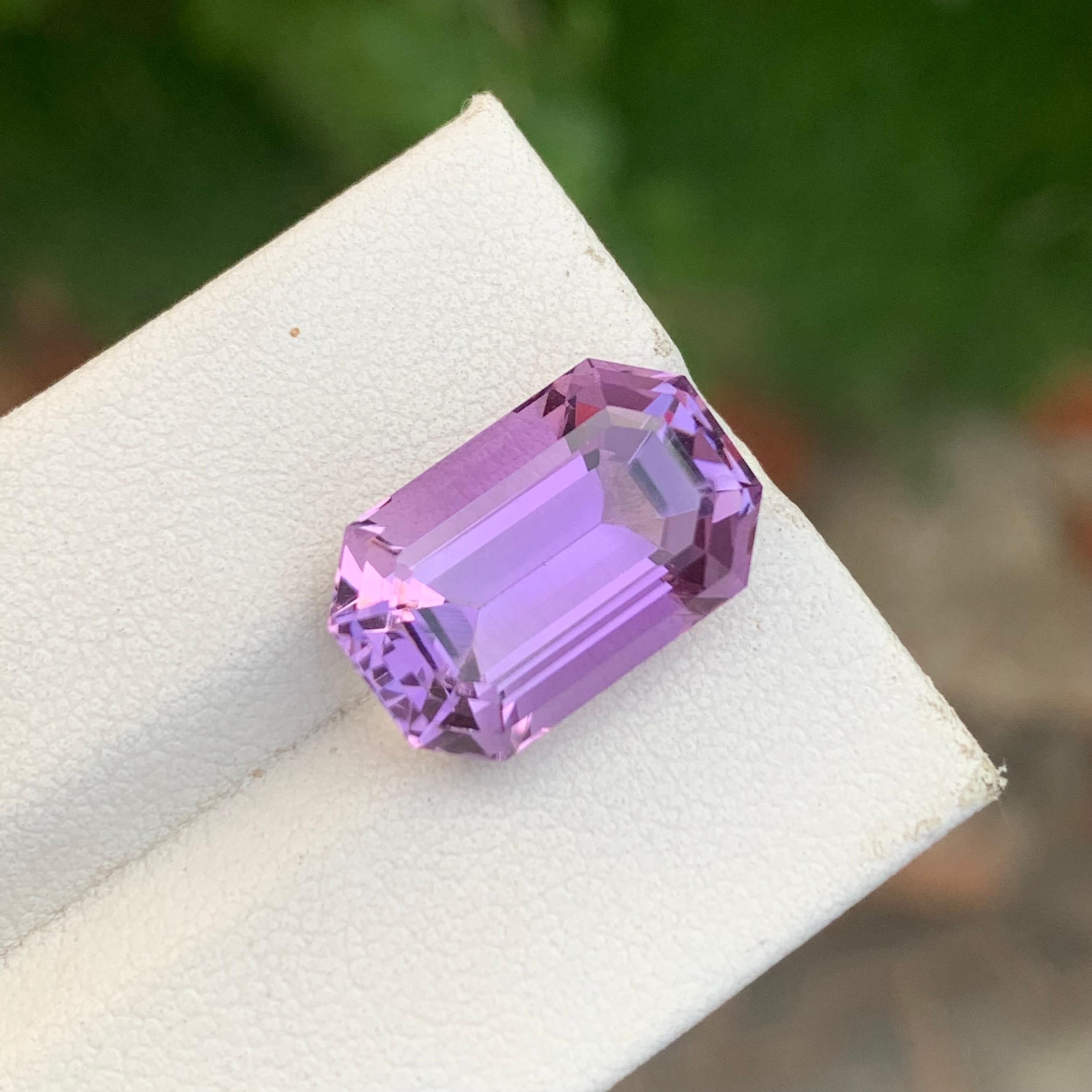 9.05 Carat Natural Loose Amethyst Octagon Shape Gem For Necklace For Sale 1