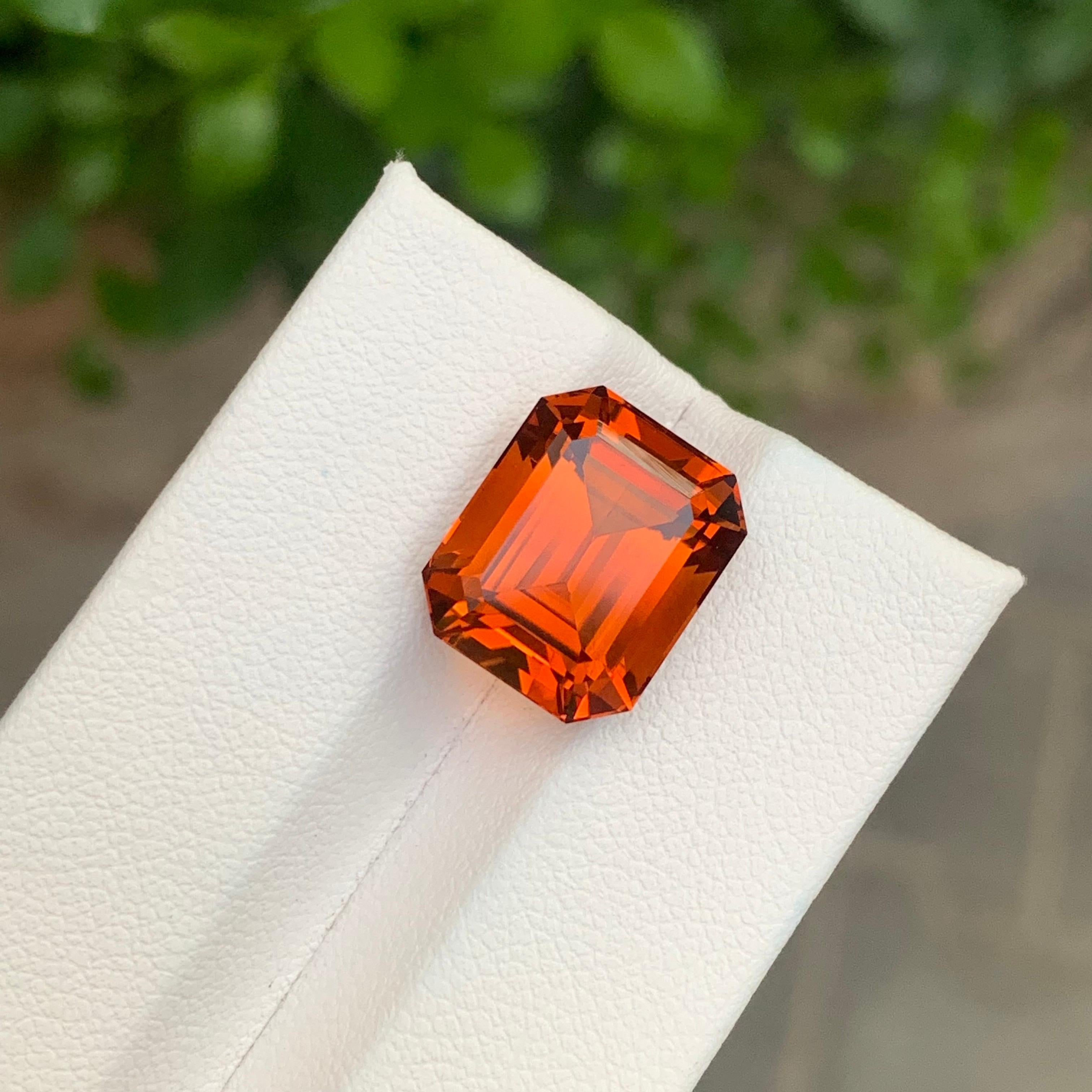 9.05 Carat Natural Loose Madeira Citrine Emerald Shape Gemstone In New Condition For Sale In Peshawar, PK