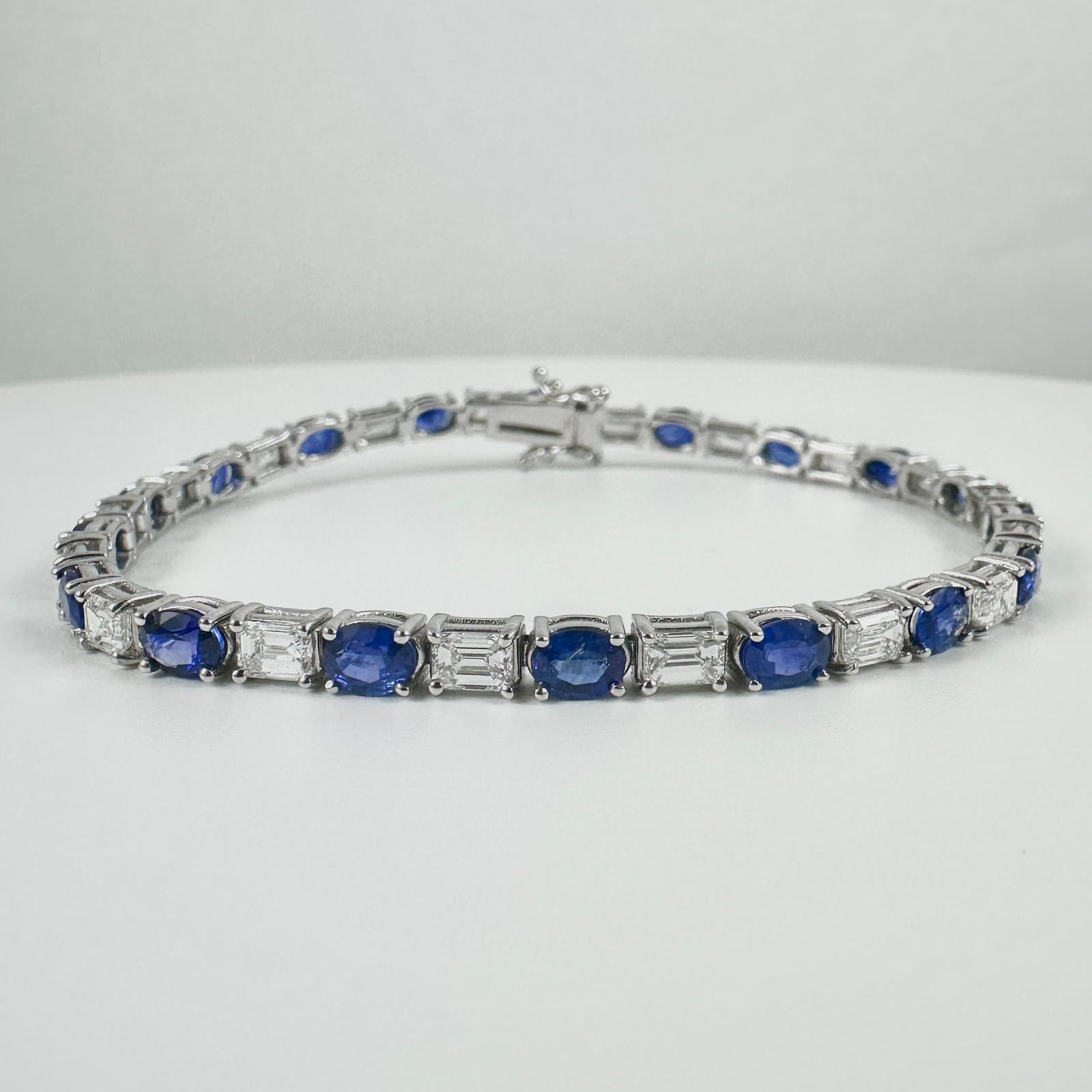 Brazalete de tenis con zafiro oval de 9,05 quilates y diamantes talla esmeralda de 14 quilates en Nuevo estado para la venta en New York, NY