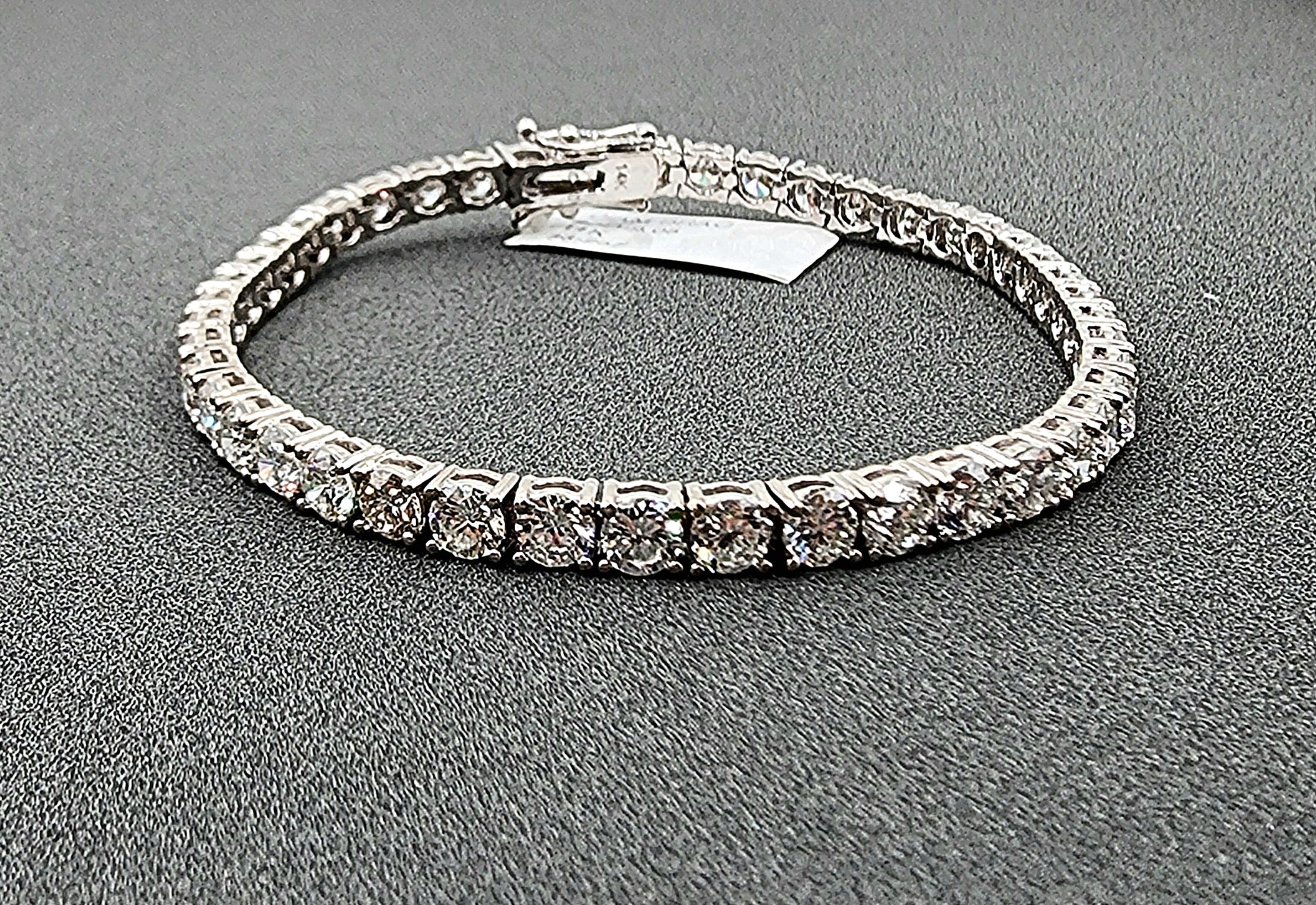 Pulsera de tenis con diamantes de 9.05 ct