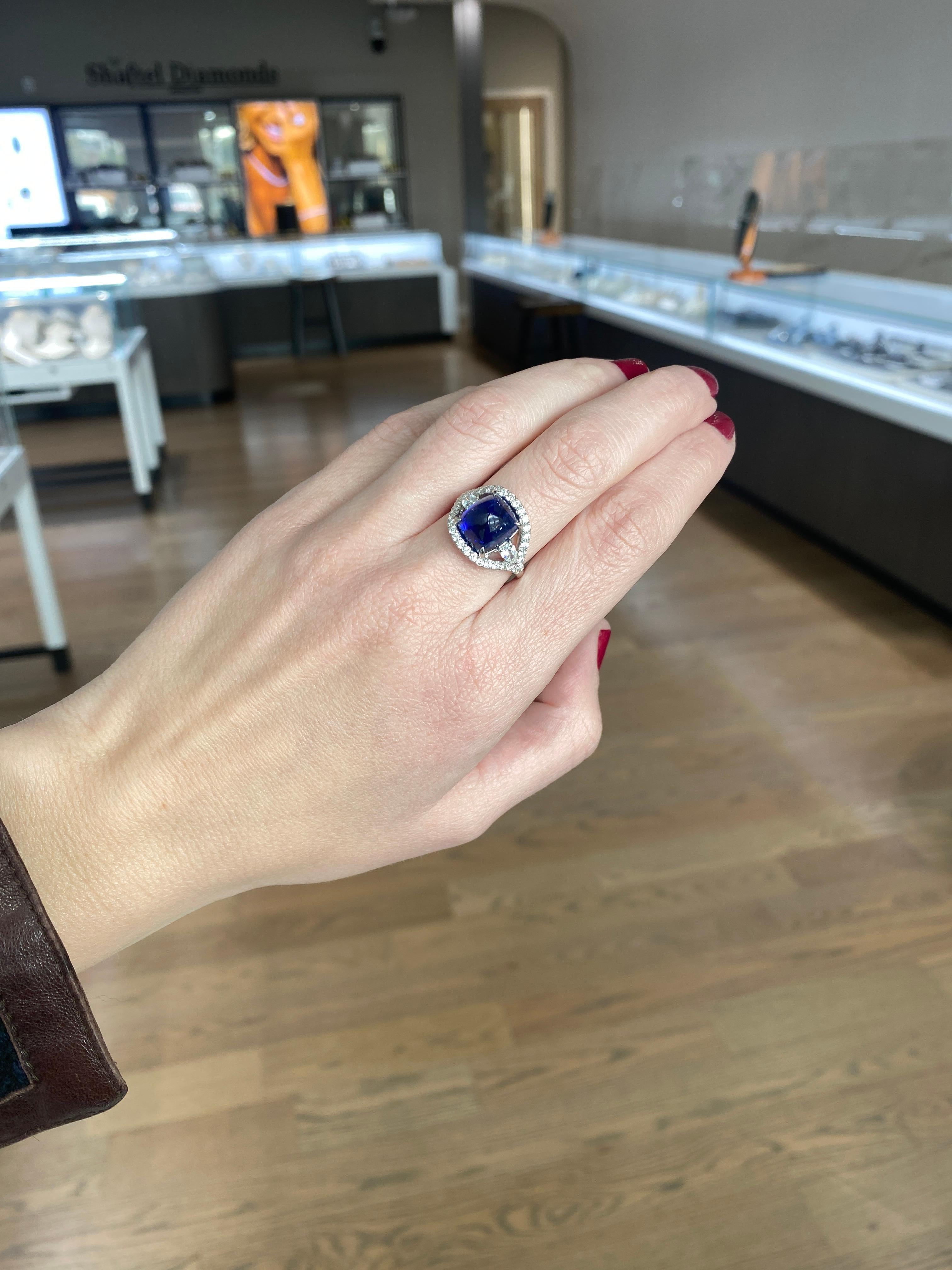 9.06 Carat Cabochon Sugar Loaf Natural Blue Sapphire and Diamond Cocktail Ring For Sale 11