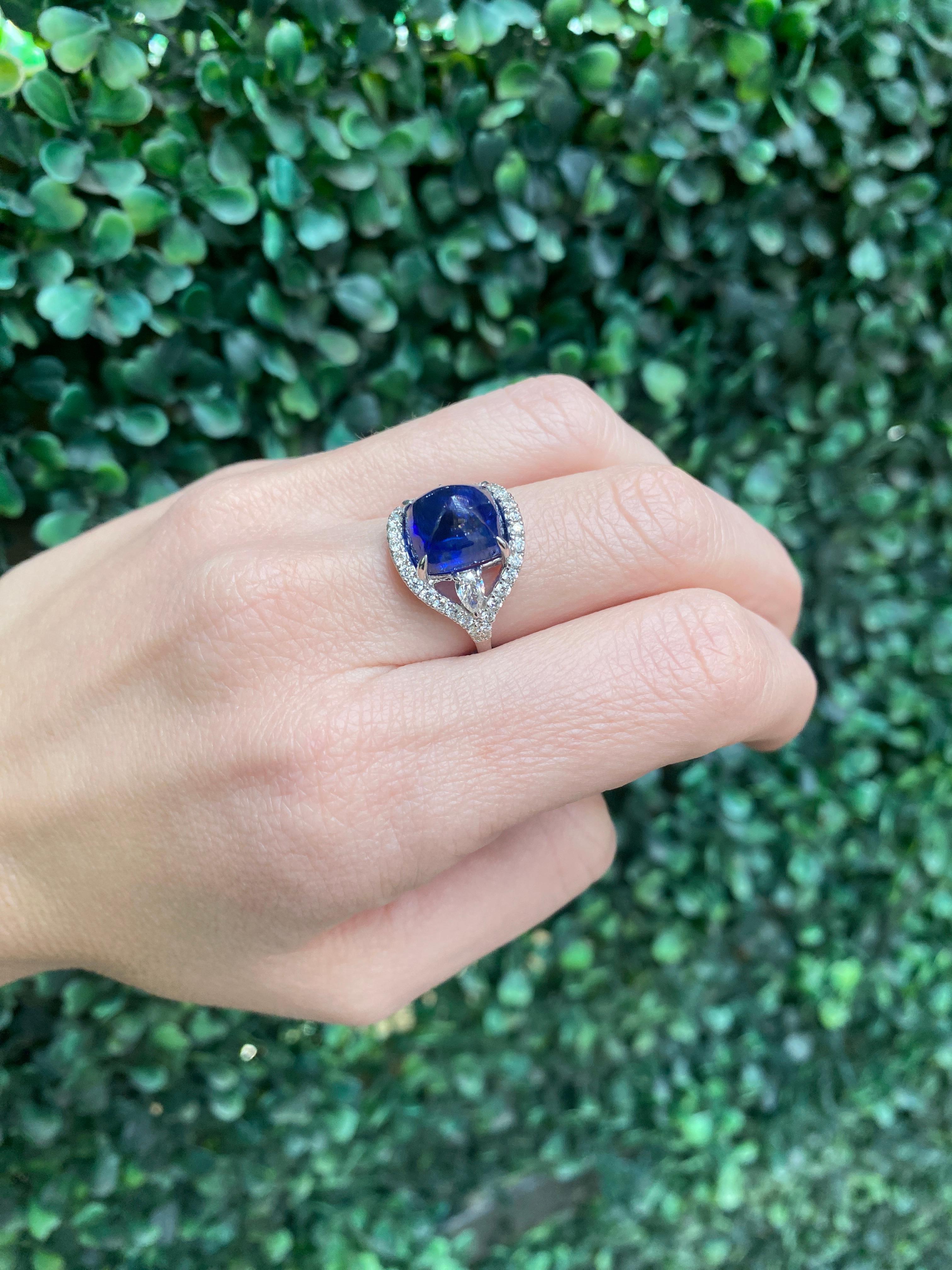 9.06 Carat Cabochon Sugar Loaf Natural Blue Sapphire and Diamond Cocktail Ring  For Sale 12