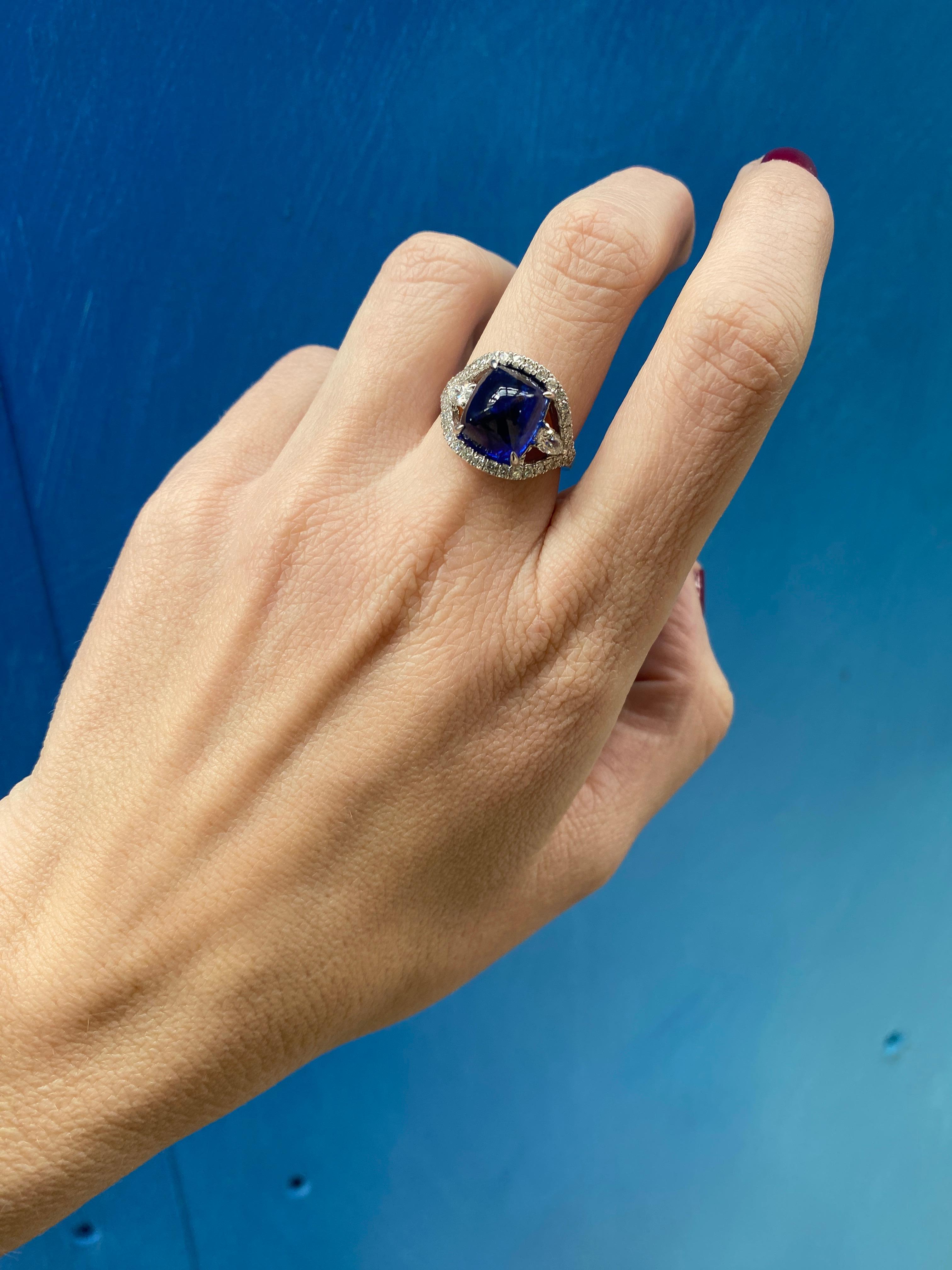 9.06 Carat Cabochon Sugar Loaf Natural Blue Sapphire and Diamond Cocktail Ring For Sale 13