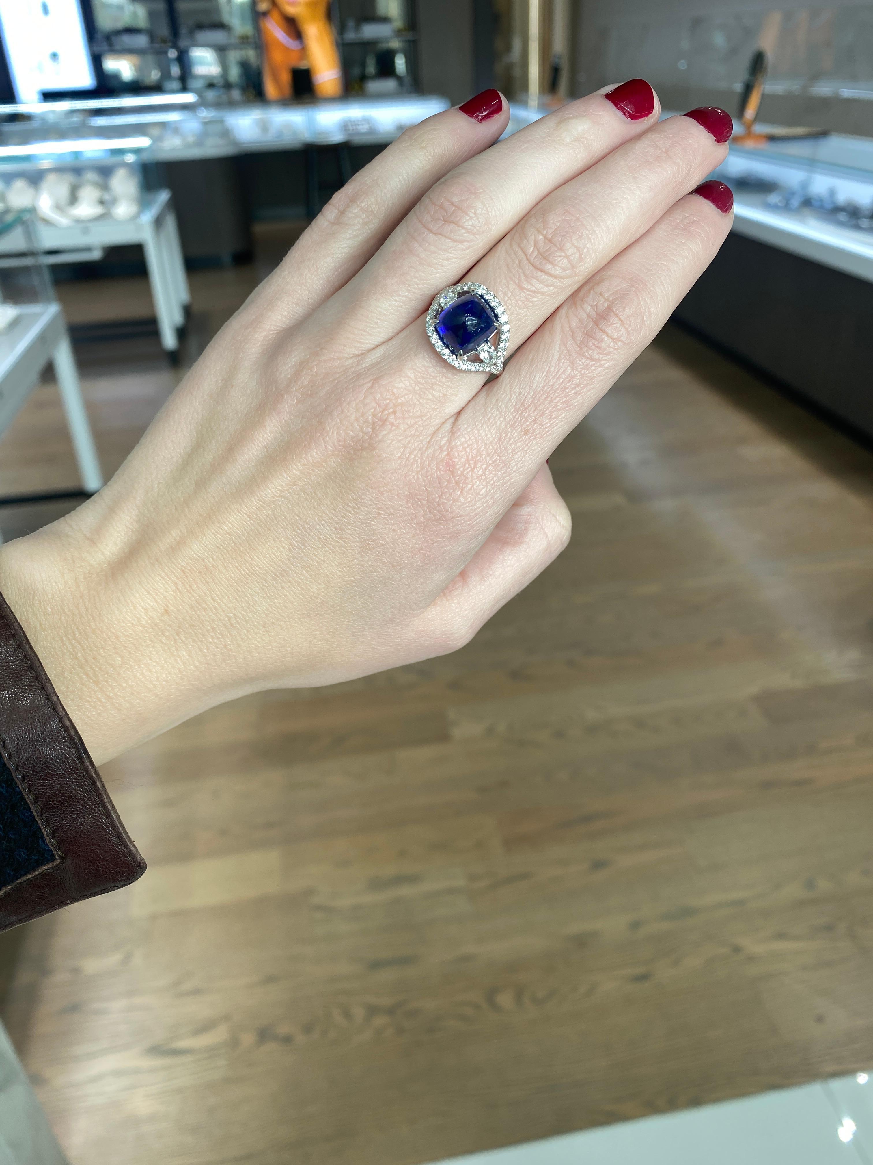 9.06 Carat Cabochon Sugar Loaf Natural Blue Sapphire and Diamond Cocktail Ring  For Sale 2