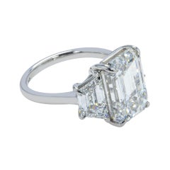 9.06 Carat Emerald Diamond Ring 18K Gold Heirloom-Worthy Glow