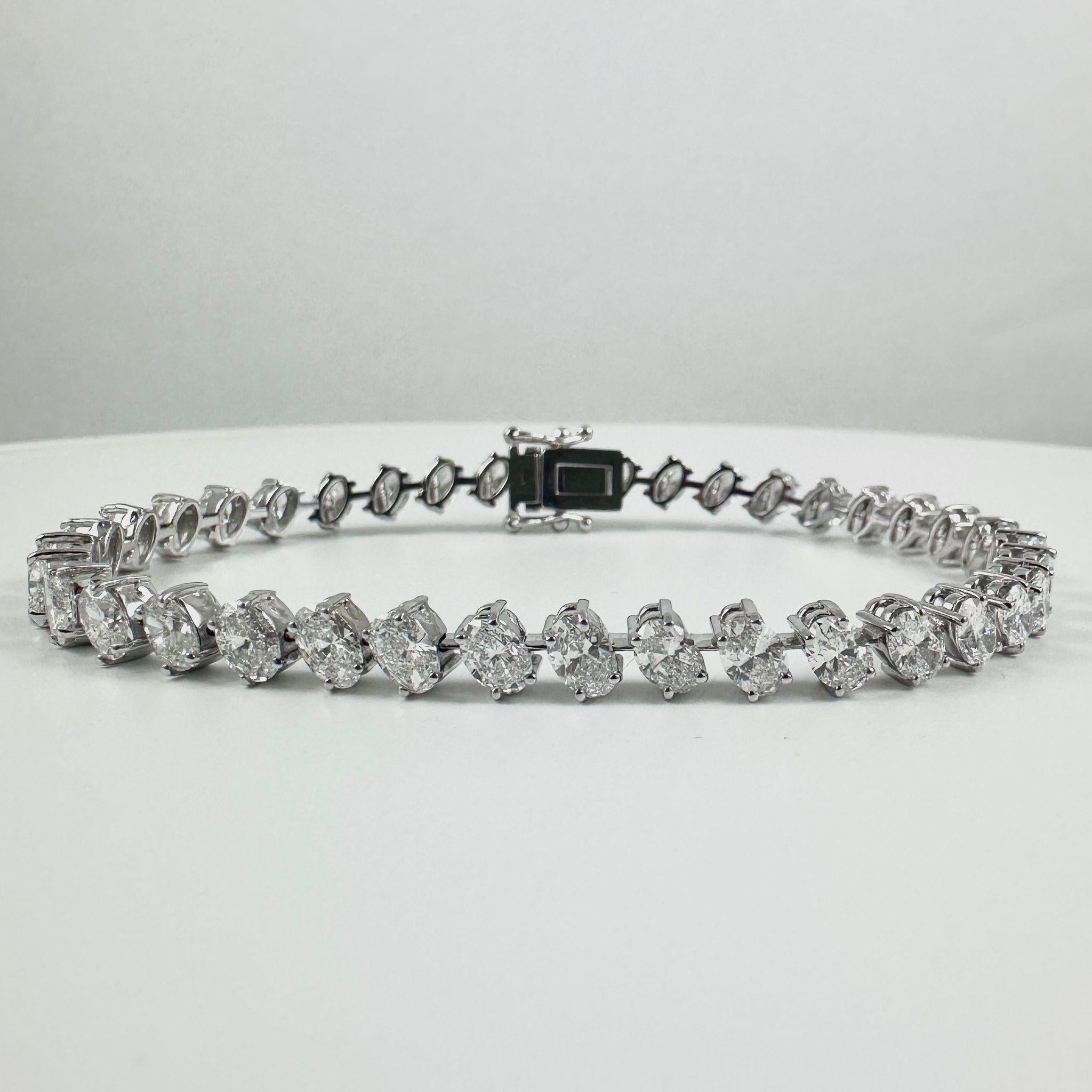 9.06 Carat Oval Diamond Tennis Bracelet in 14K White Gold, 7 Inches For Sale 2