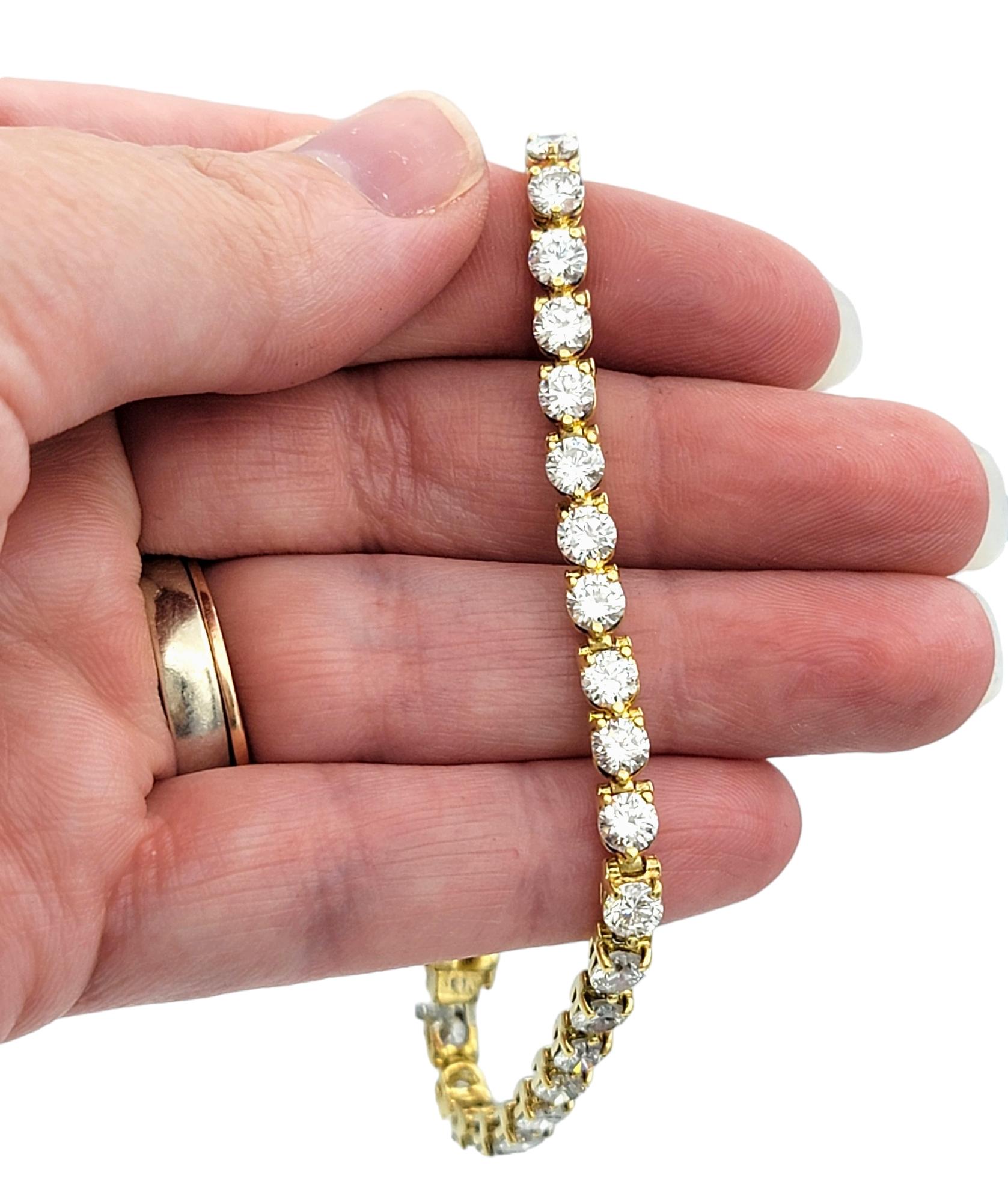 Bracciale da tennis con diamanti tondi e brillanti da 9,08 carati in oro giallo 14 carati in vendita 2