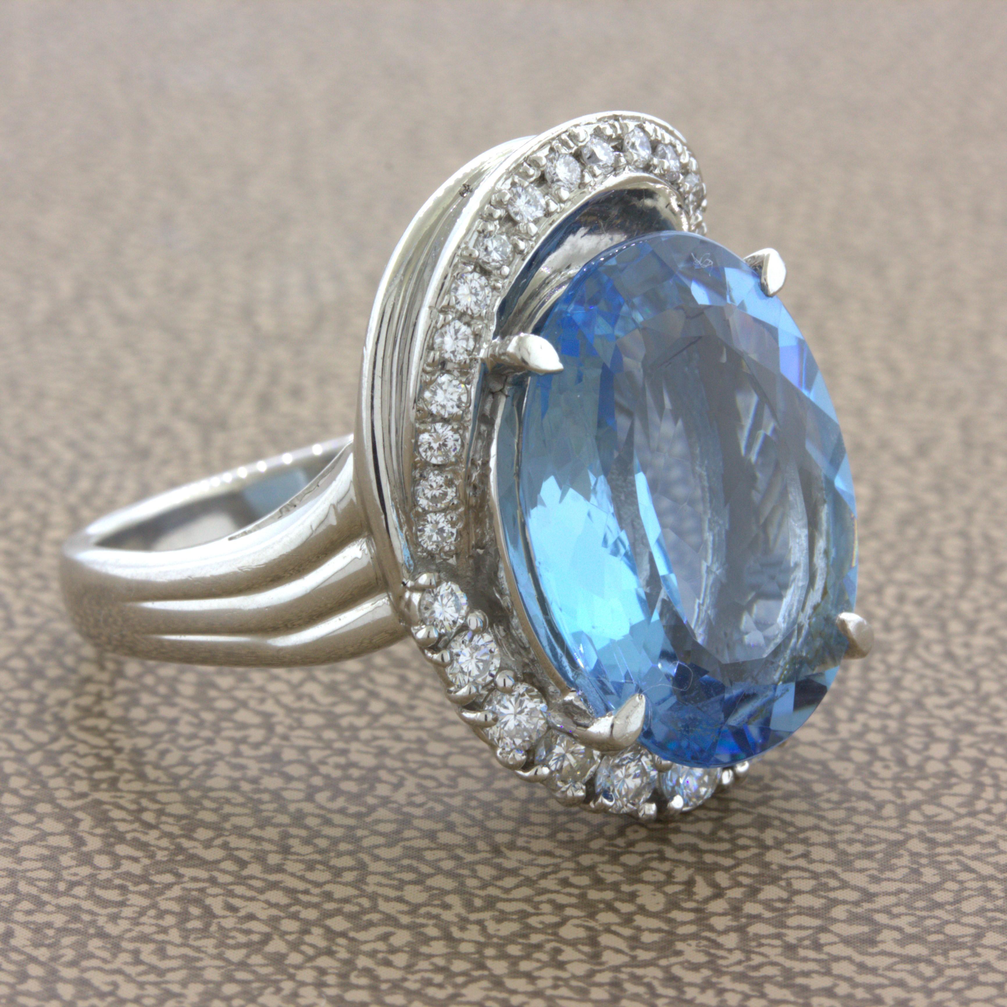 Oval Cut 9.09 Carat Aquamarine Diamond Platinum Ring For Sale