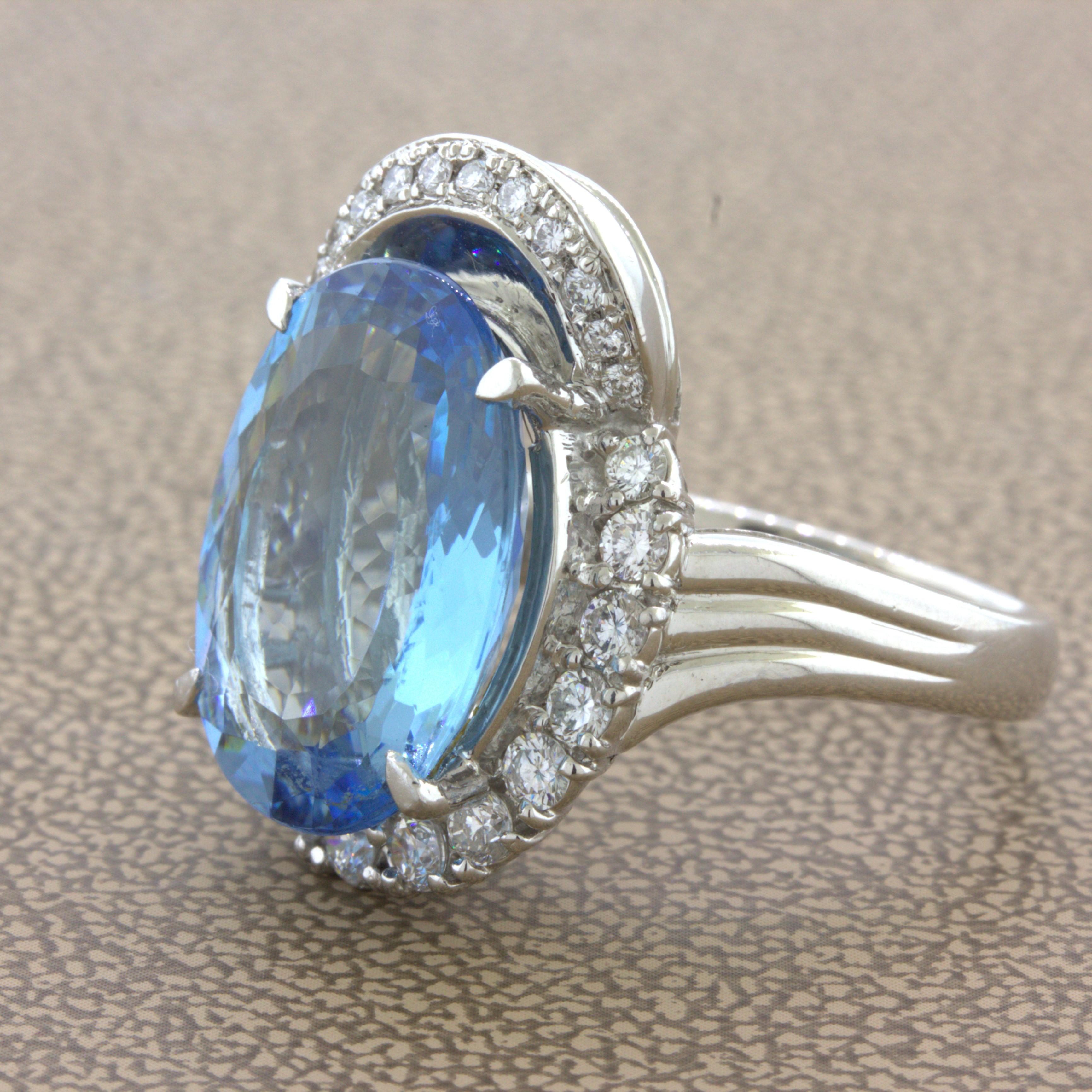 9.09 Carat Aquamarine Diamond Platinum Ring In New Condition For Sale In Beverly Hills, CA