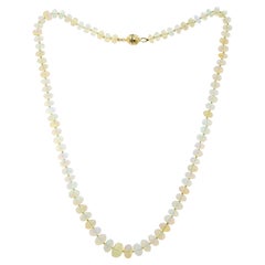 Collar de Opalo de 90ctw con Cierre Magnético de 14k
