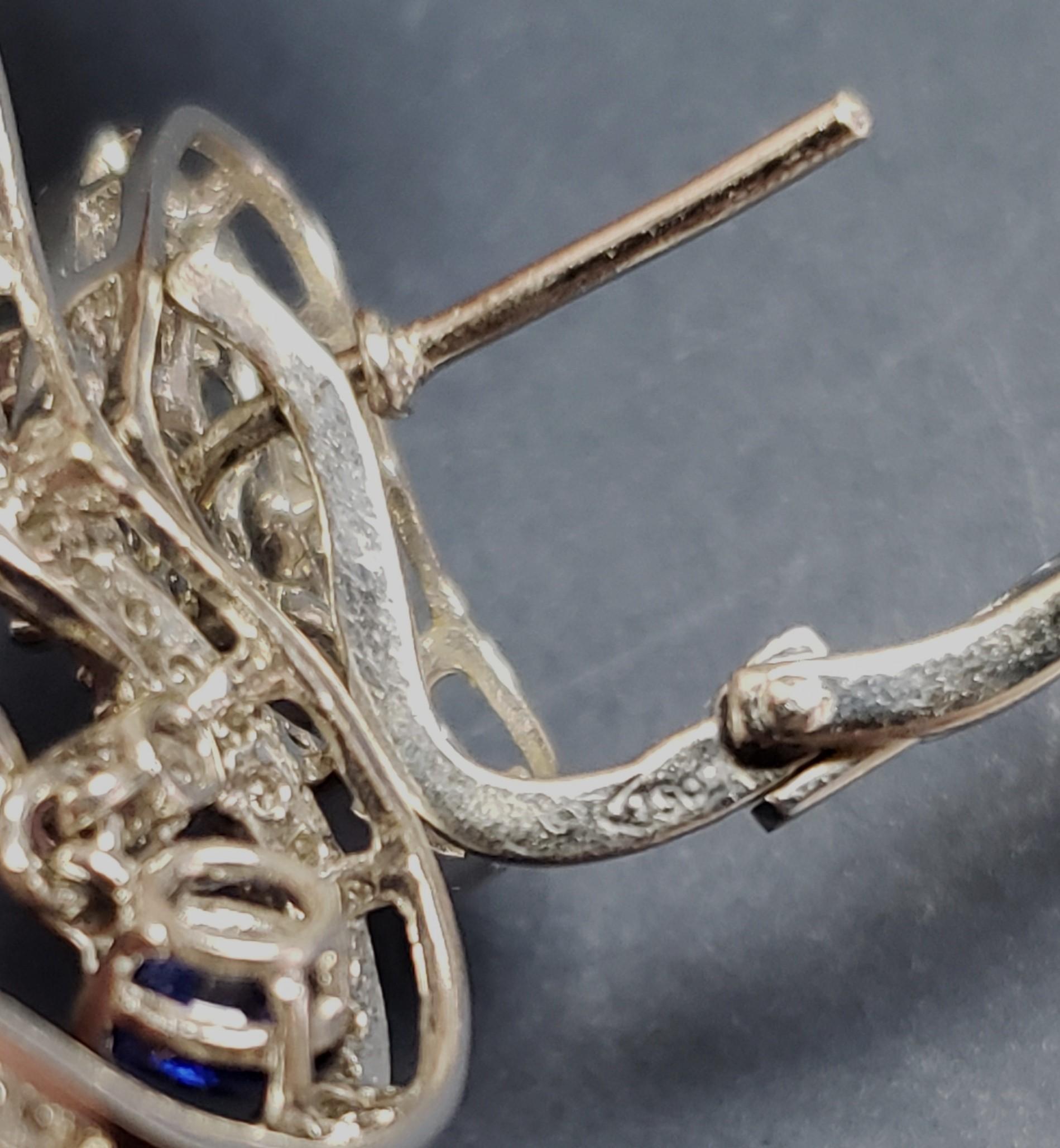Boucles d'oreilles chandelier de 90 mm de long en saphir et diamants 18 carats 51 grammes en vente 10