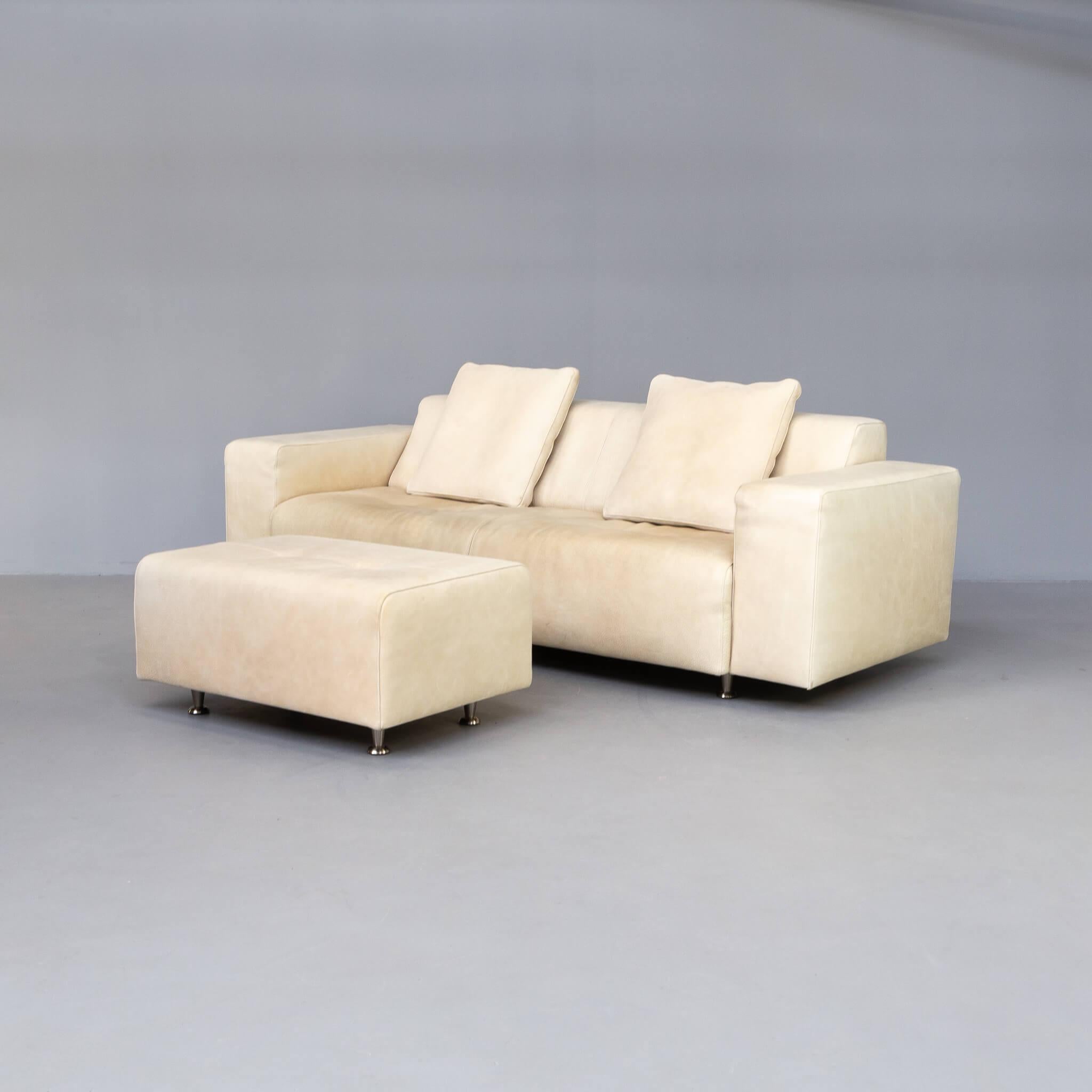 90s Bull Leather Cream Sofa and Hocker for Molinari Italy In Good Condition In Amstelveen, Noord