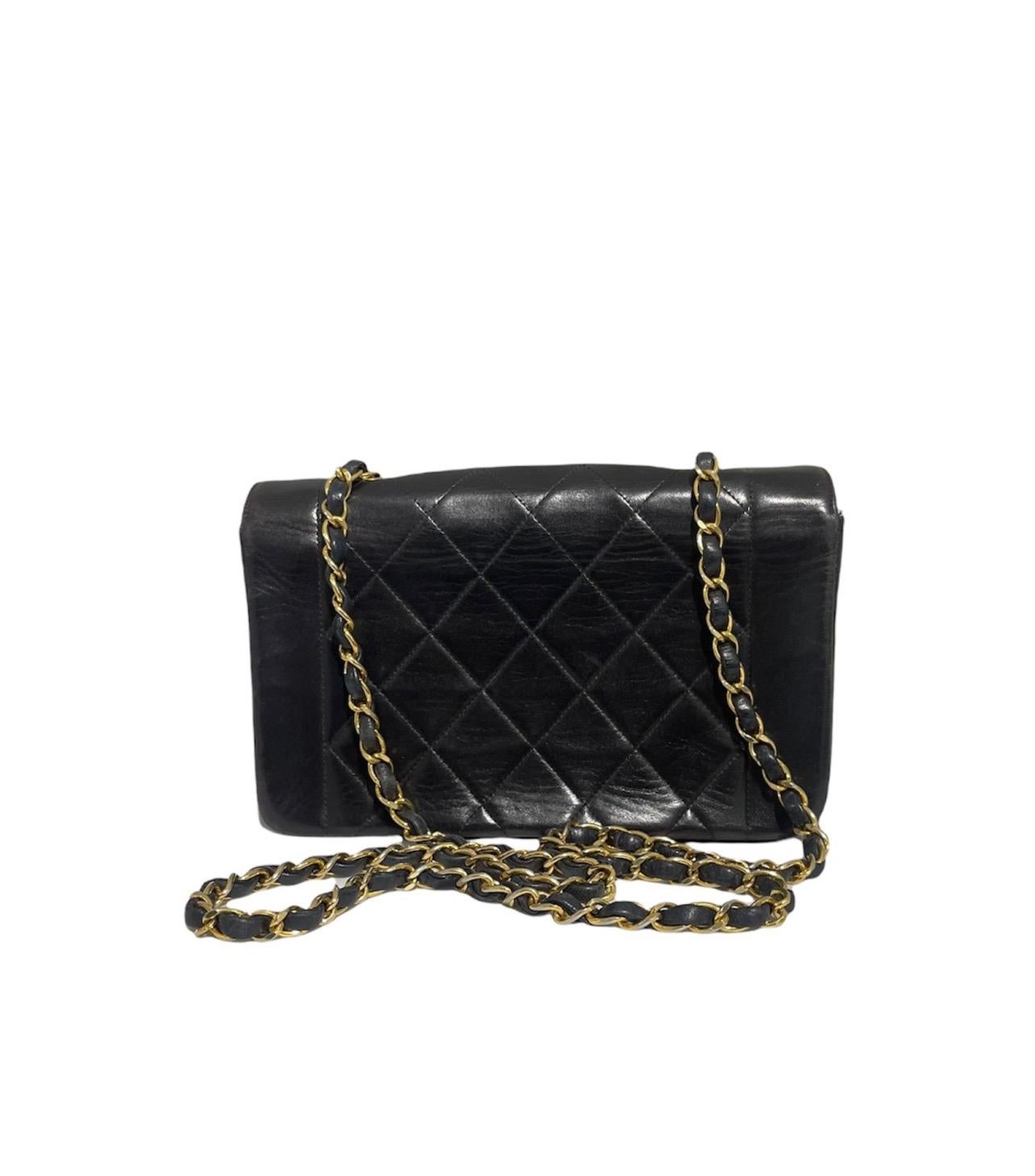 90’s Chanel Black Leather Diana Bag In Excellent Condition In Torre Del Greco, IT