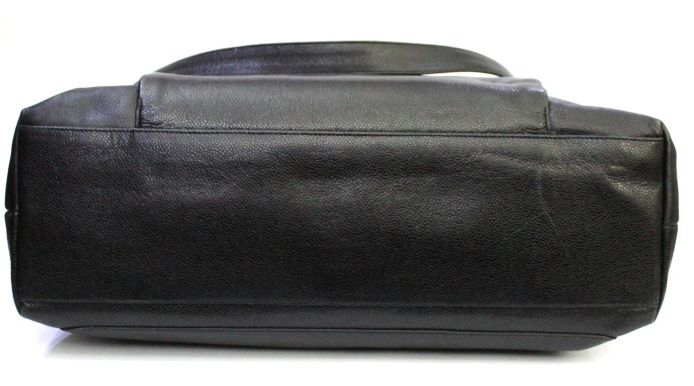90s Chanel Black Leather Shoulder Bag For Sale at 1stDibs | 90s leather ...