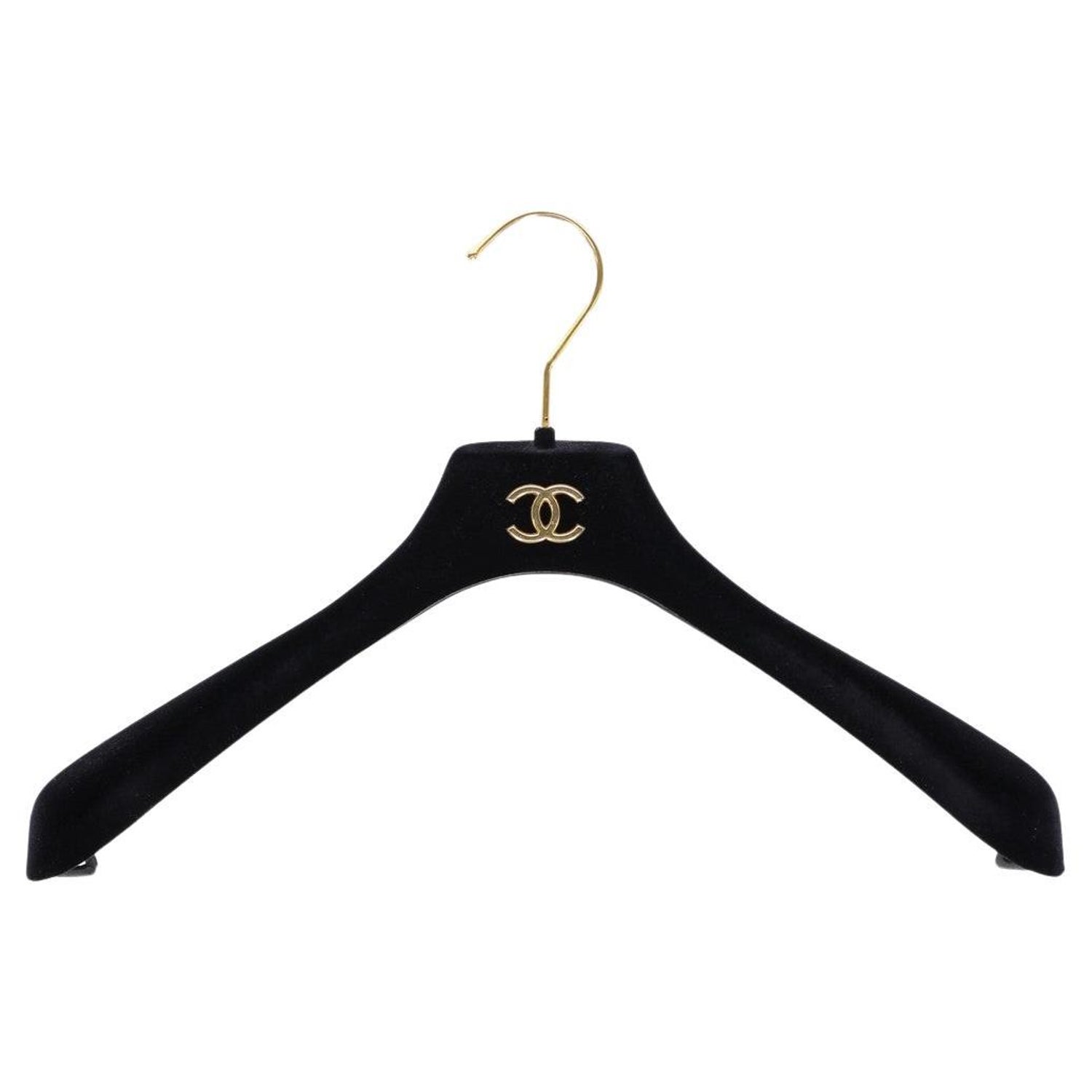 gift passage Mold 90s Chanel black velvet large clothes hanger at 1stDibs