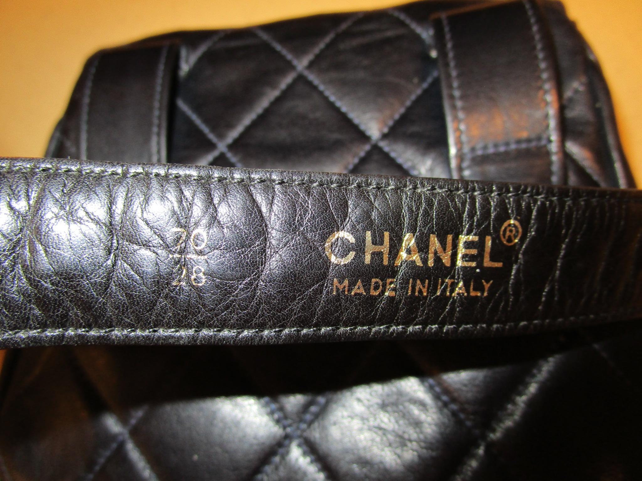 90s CHANEL CC Turnlock Lambskin Leather Waist Belt Bag Black Gold Hardware 7