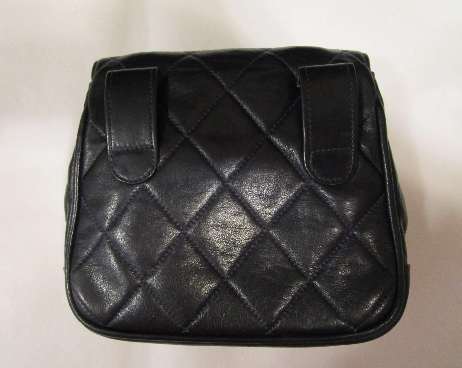 90s CHANEL CC Turnlock Lambskin Leather Waist Belt Bag Black Gold Hardware 11