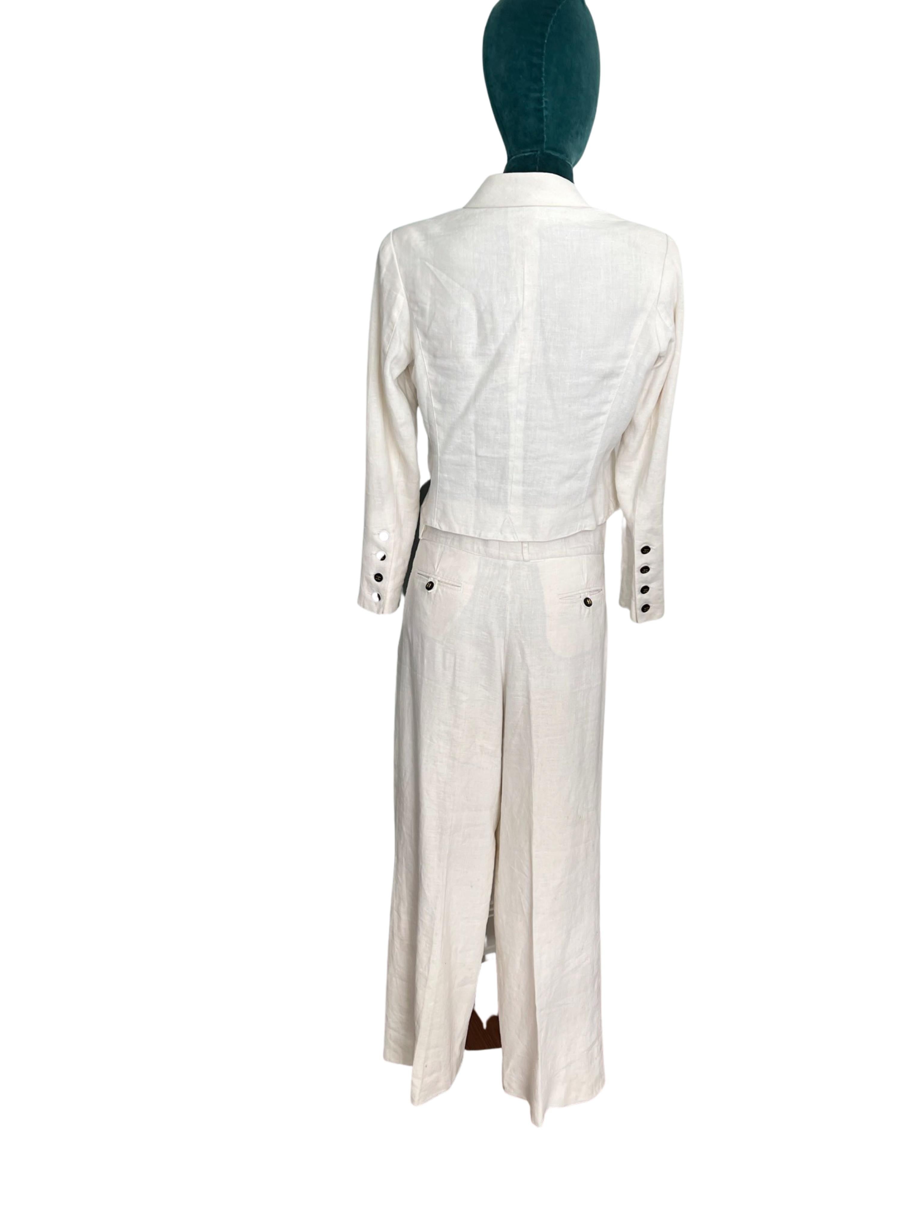 90er Jahre Chanel Classic Leinen Anzug weiß  im Zustand „Gut“ im Angebot in Toronto, CA