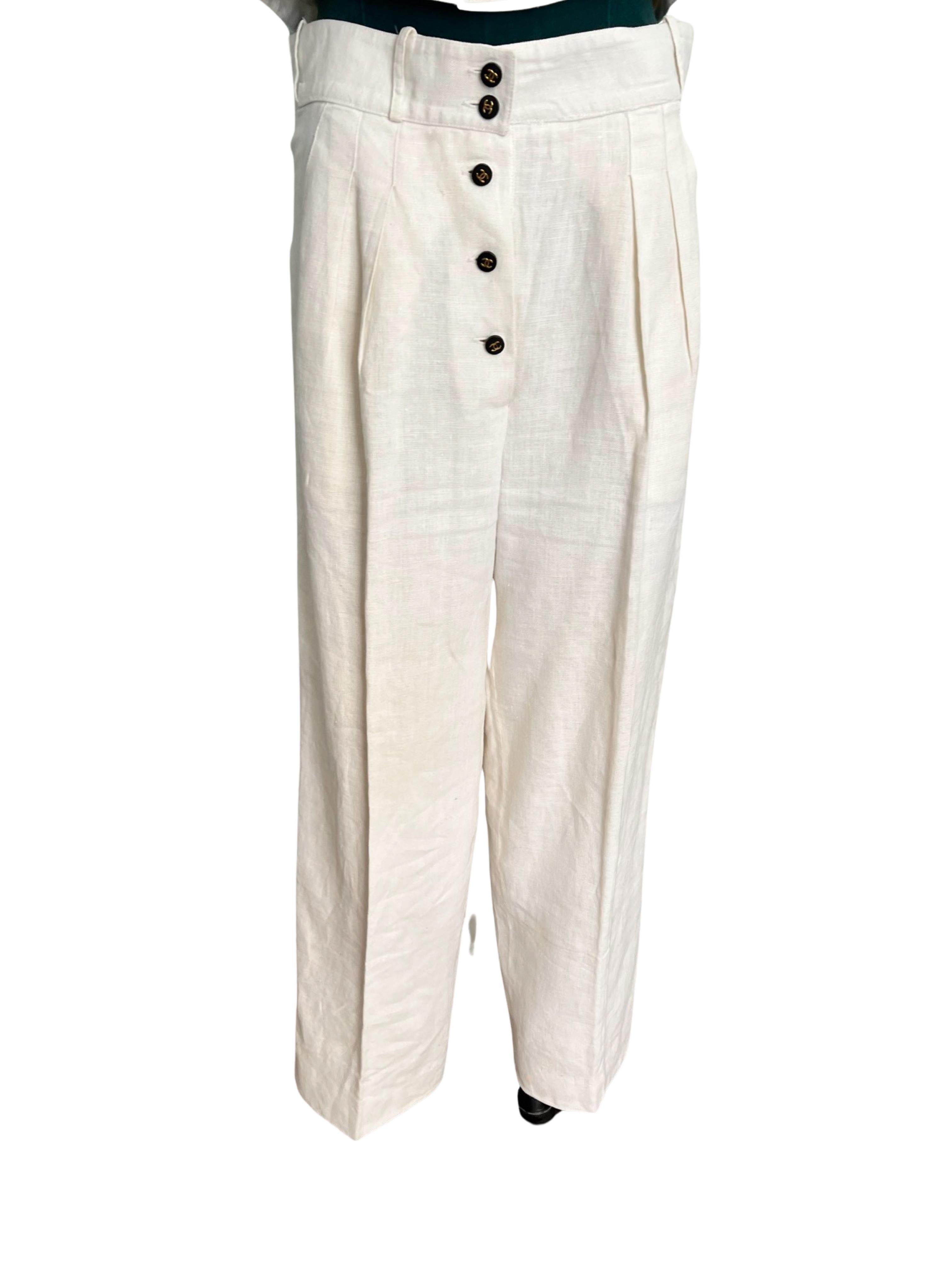 90s Chanel Classic Linen white suit  For Sale 4