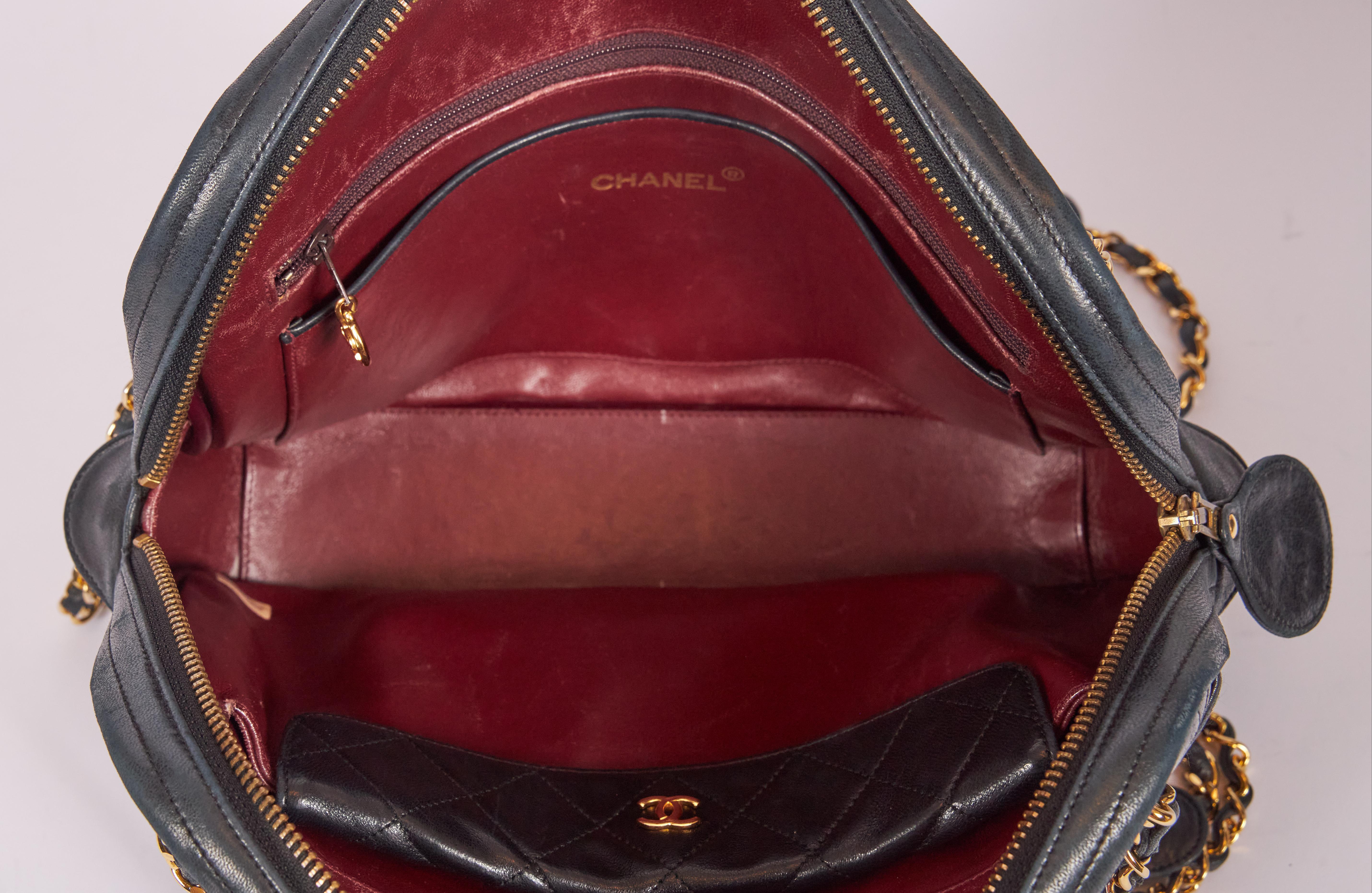 90's Chanel Vintage Black Quilted Leather Shoulder Bag with Wallet 2
