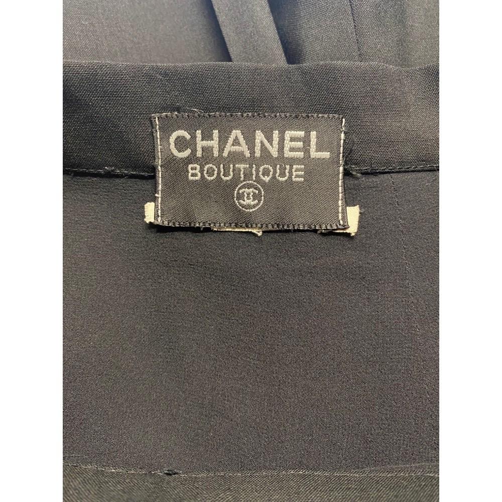 90s Chanel Vintage black wool skirt For Sale 3