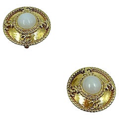 90's CHANEL Vintage clip-on earrings